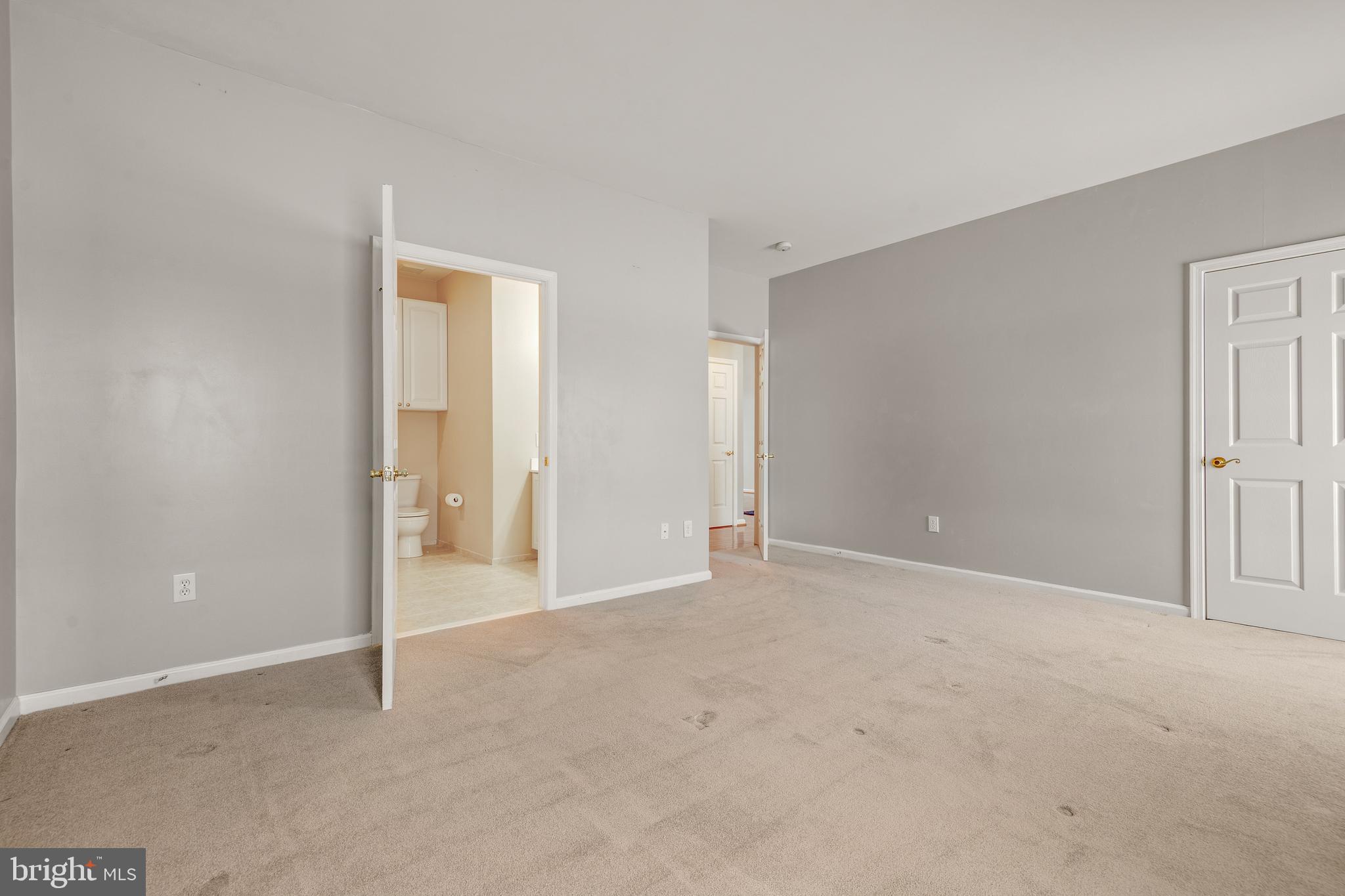 VILLAS AT SHREWSBURY - Residential