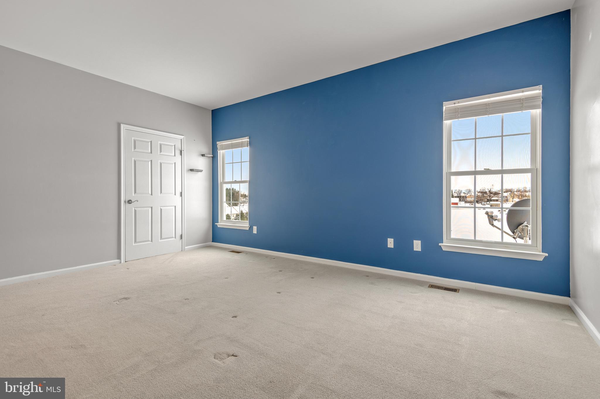 VILLAS AT SHREWSBURY - Residential