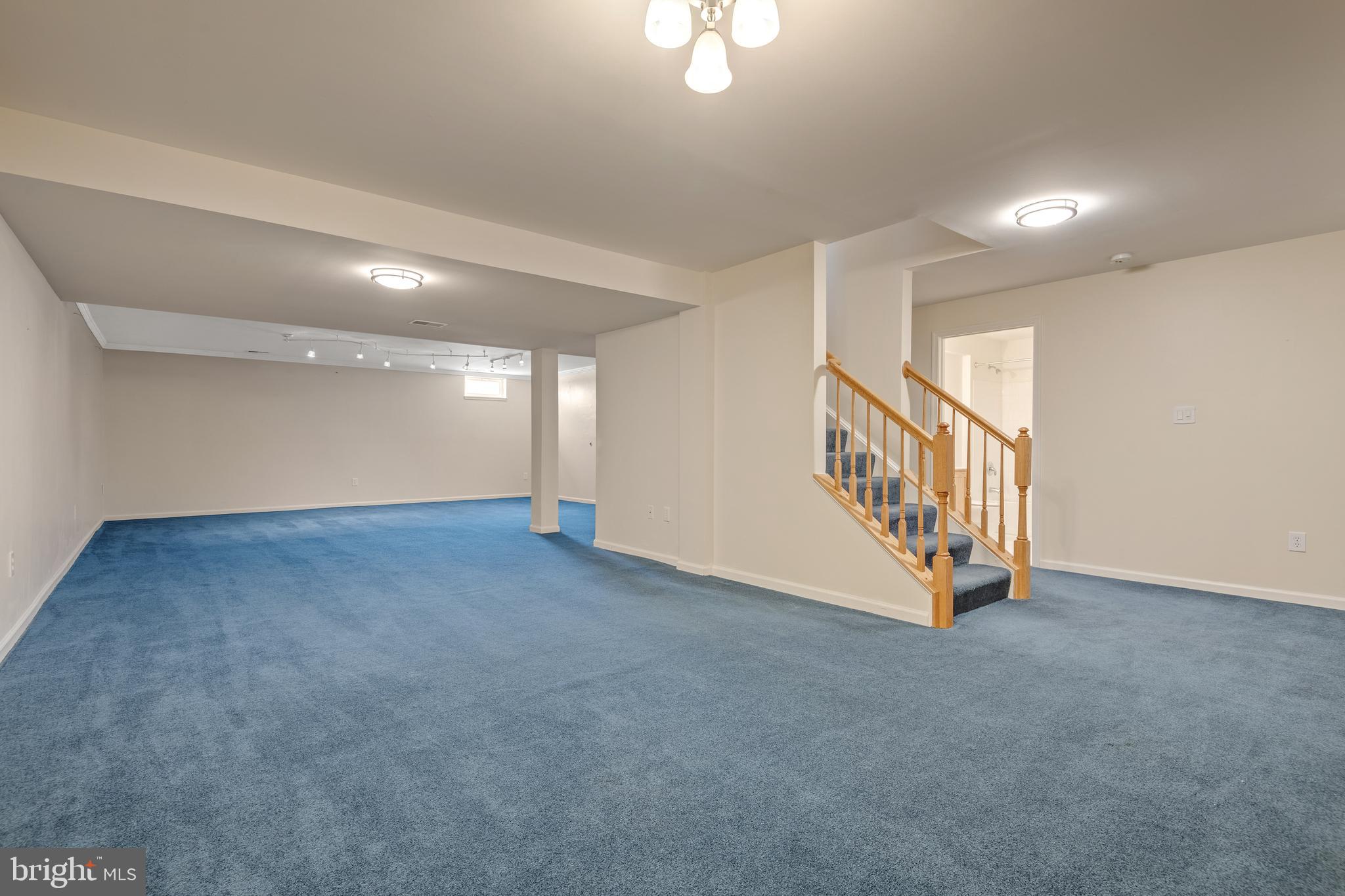 VILLAS AT SHREWSBURY - Residential