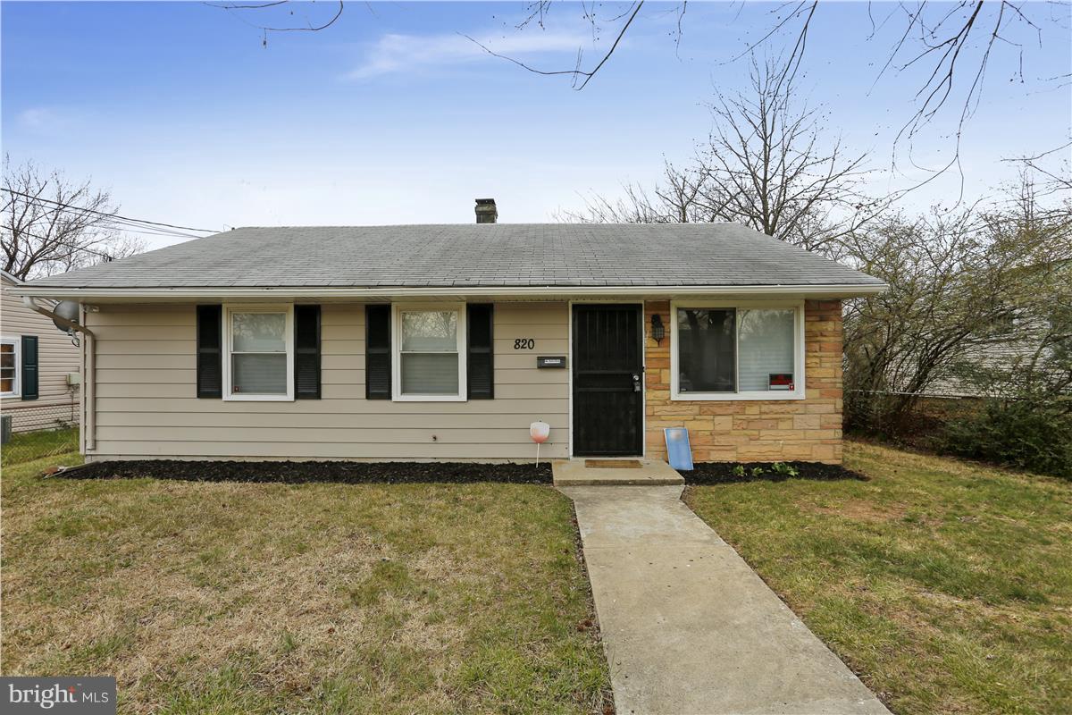 Welcome Home! Beautiful property that is Move in Ready! Fresh Paint * New Carpet * New Light Fixtures * Updated Bathroom * Recent Updates throughout the home, including hardwood floors. Great Location, Close to the Outlets, the MGM and the National Harbor!!