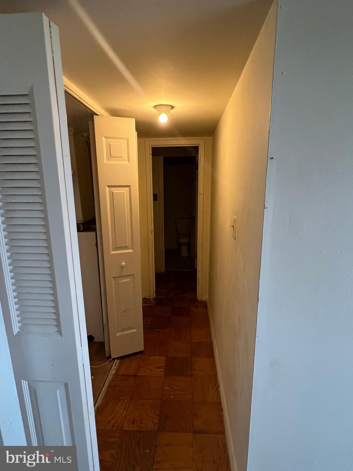 PRESIDENTIAL TOWERS - Residential