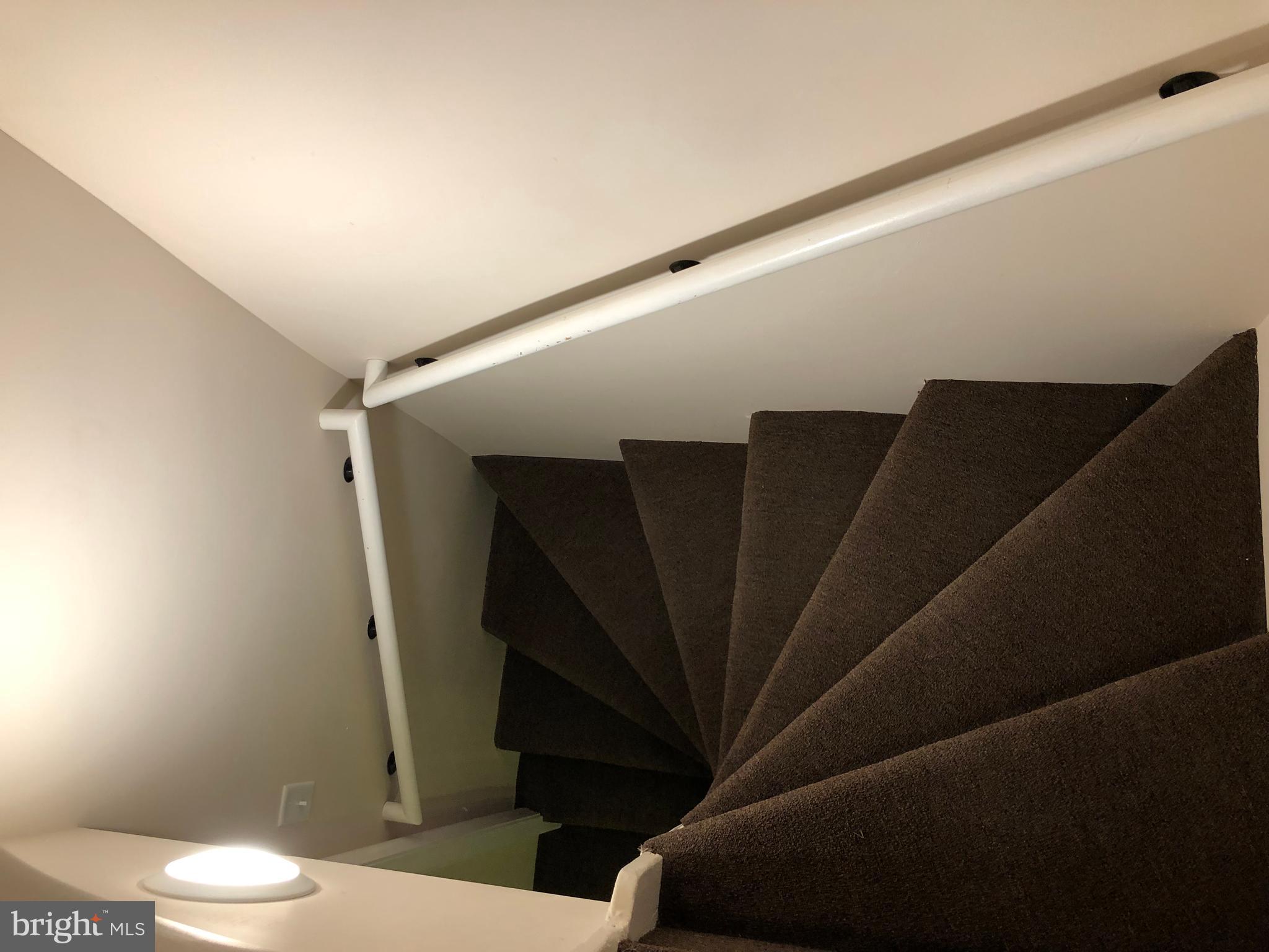 QUEEN VILLAGE - Residential Lease