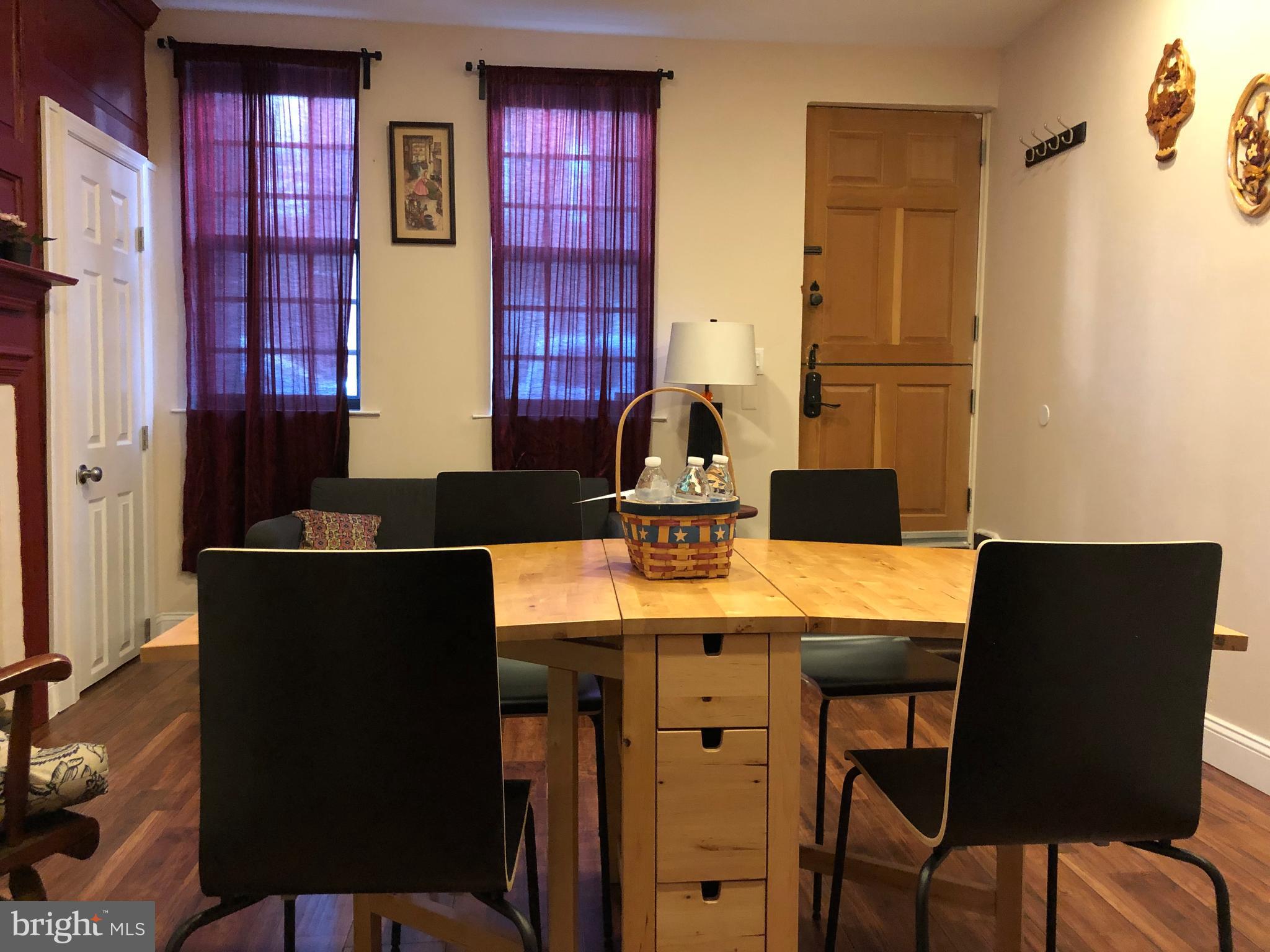 QUEEN VILLAGE - Residential Lease