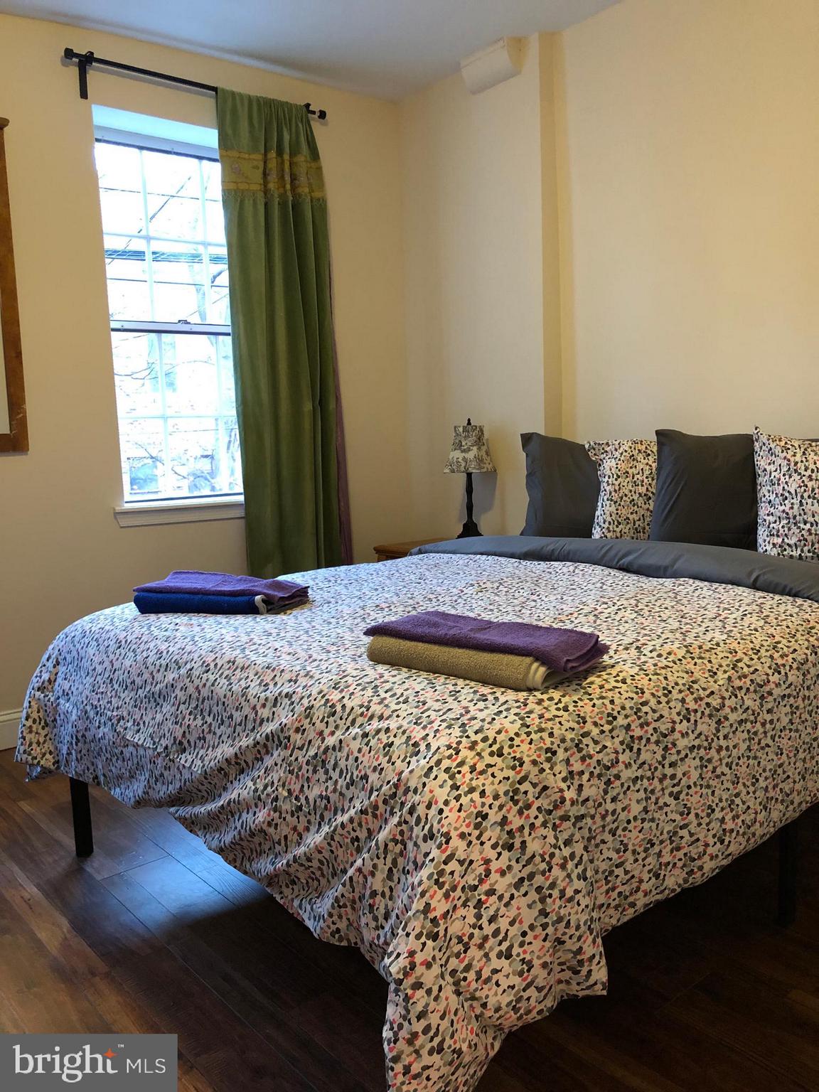 QUEEN VILLAGE - Residential Lease