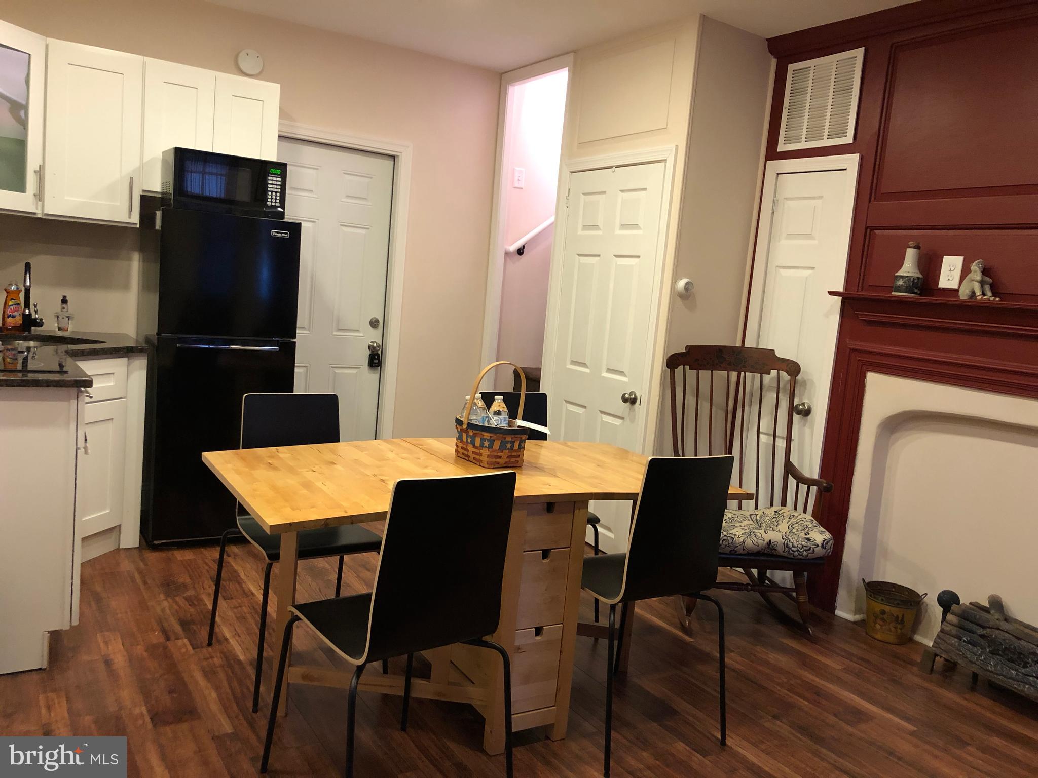 QUEEN VILLAGE - Residential Lease