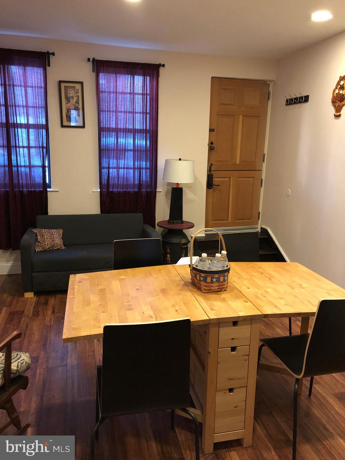 QUEEN VILLAGE - Residential Lease