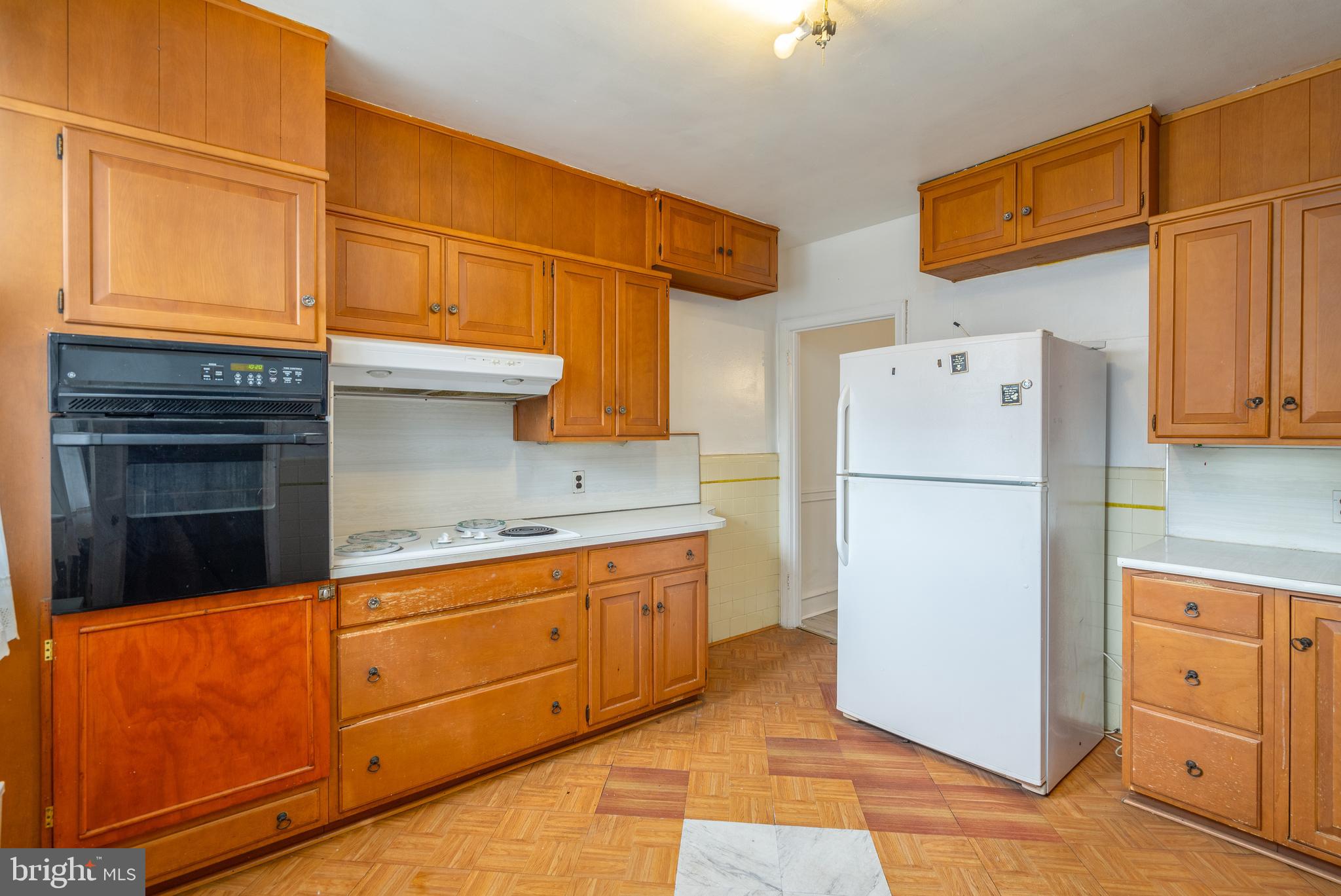 WEST OAK LANE - Residential