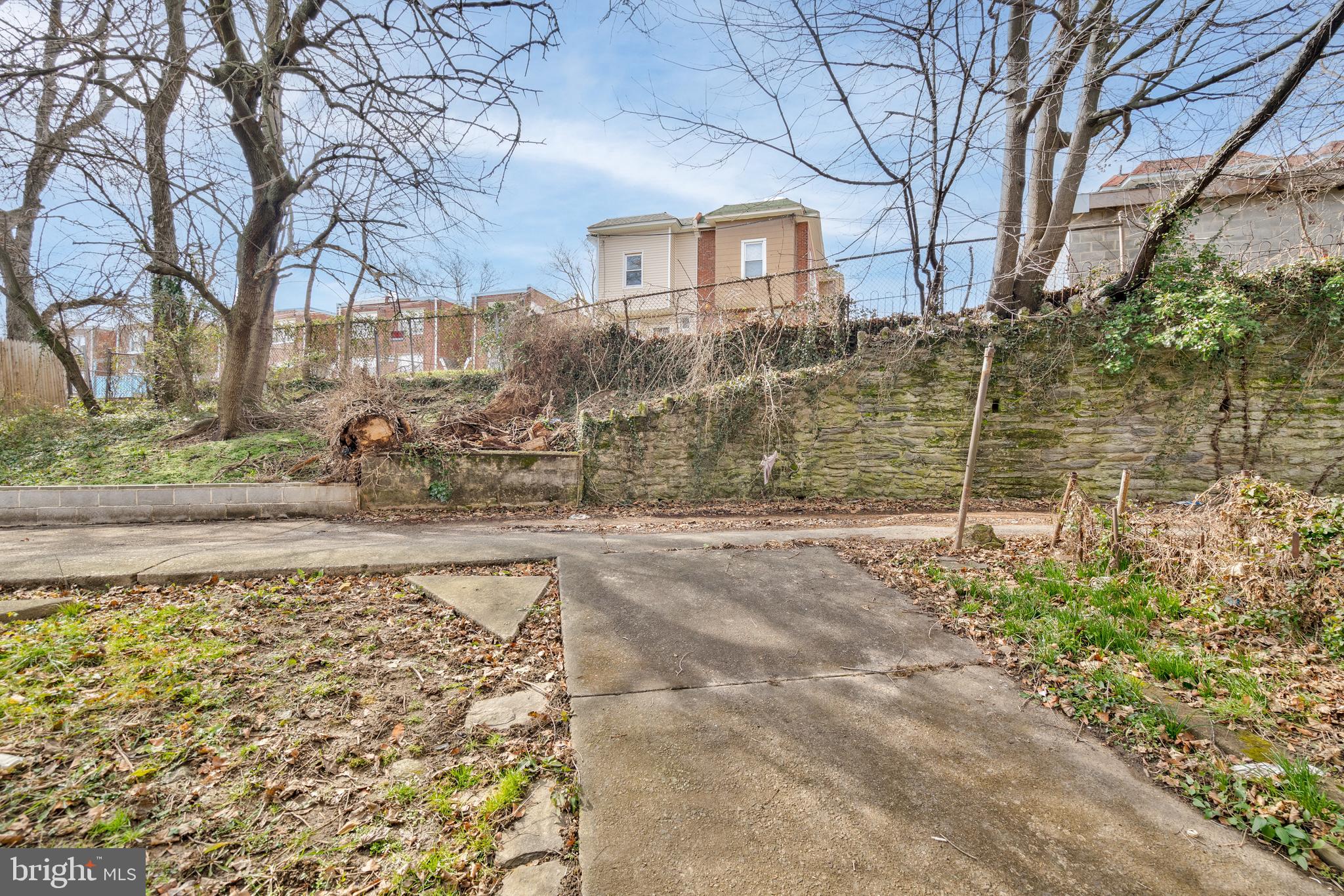 WEST OAK LANE - Residential