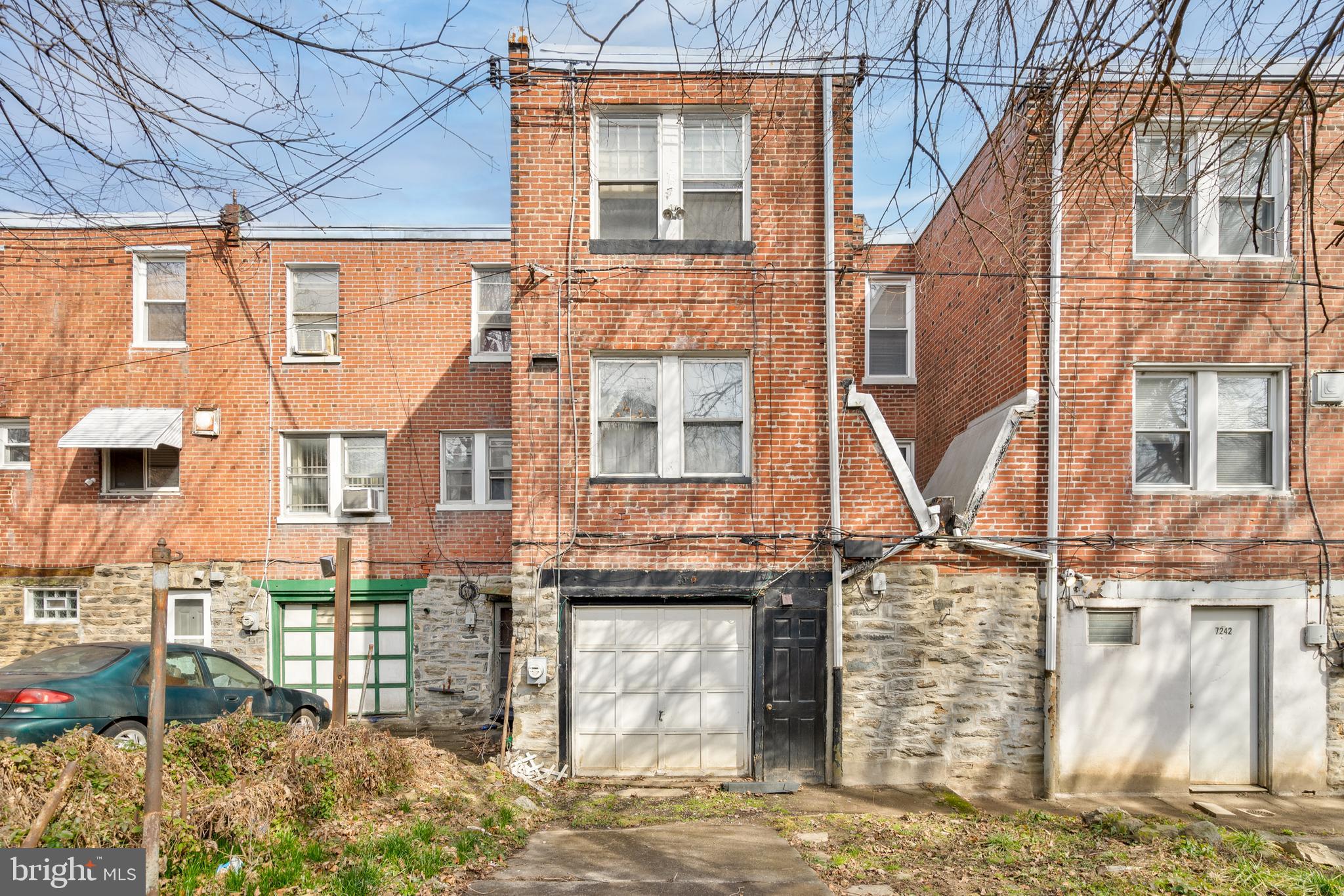 WEST OAK LANE - Residential