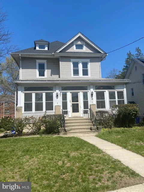 MLS: NJCD2090532