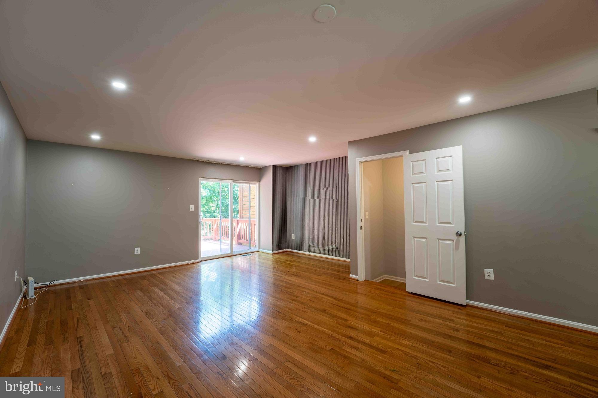 18246 FOX CHASE CIRCLE