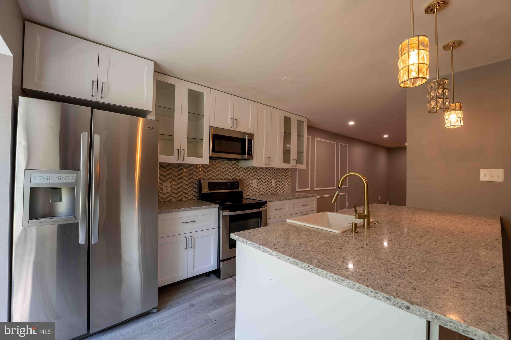 18246 FOX CHASE CIRCLE