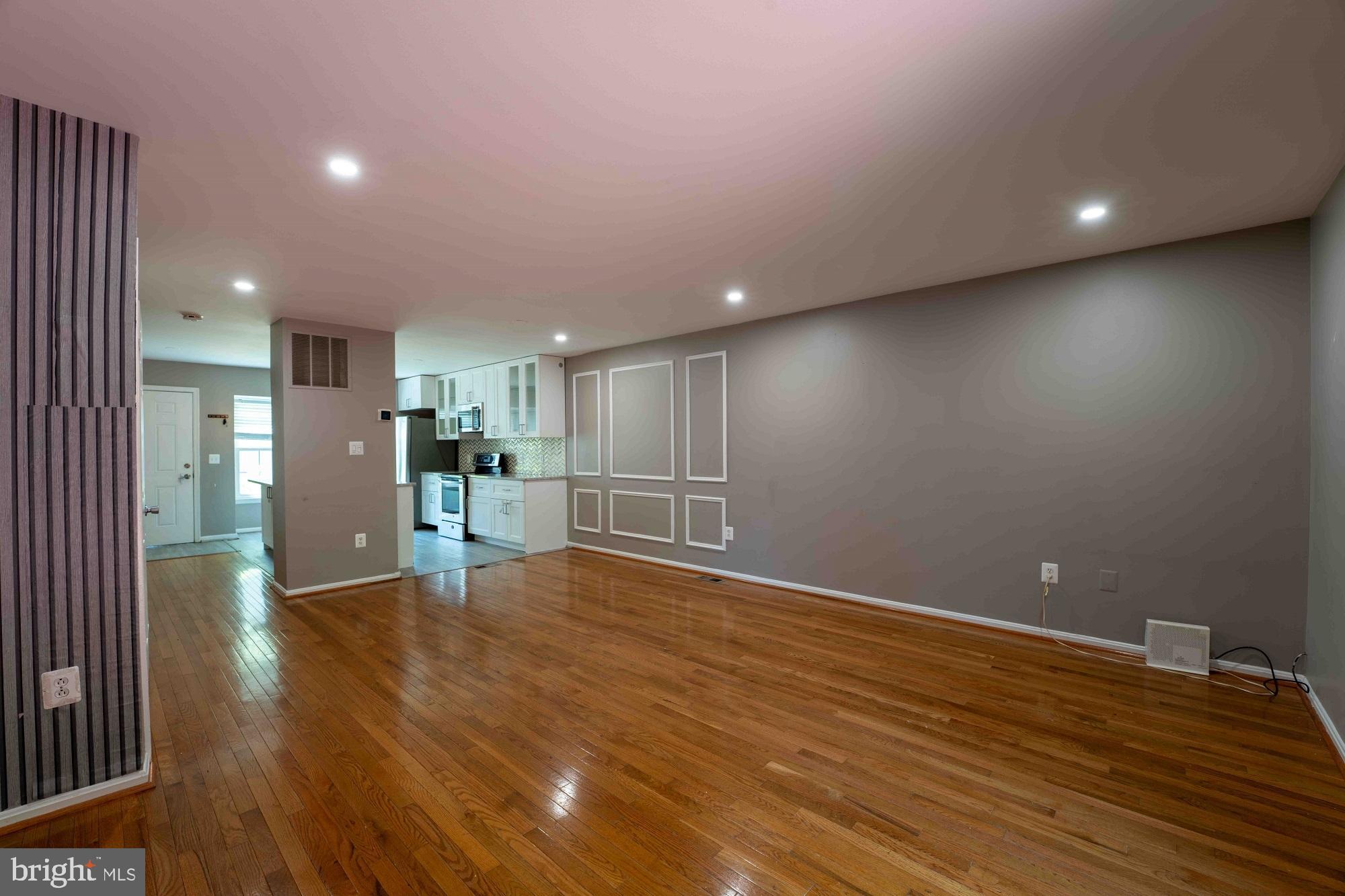 18246 FOX CHASE CIRCLE