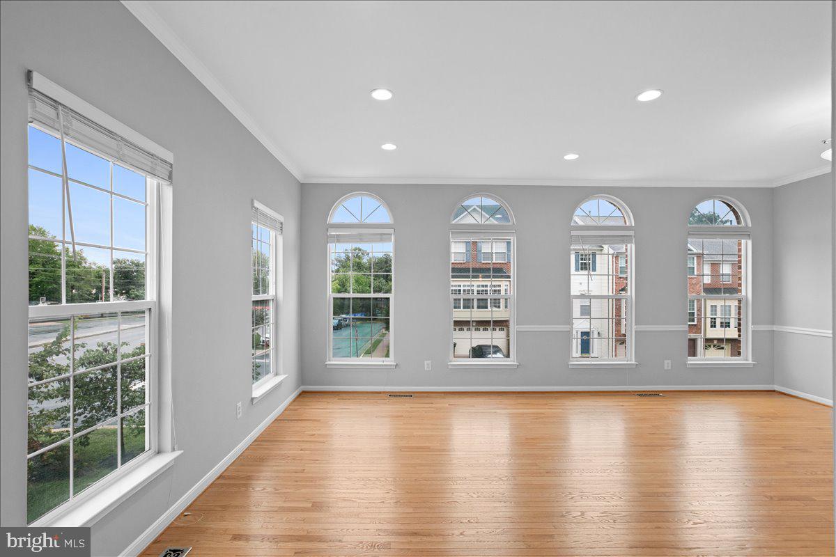 6350 REGAL OAK DRIVE