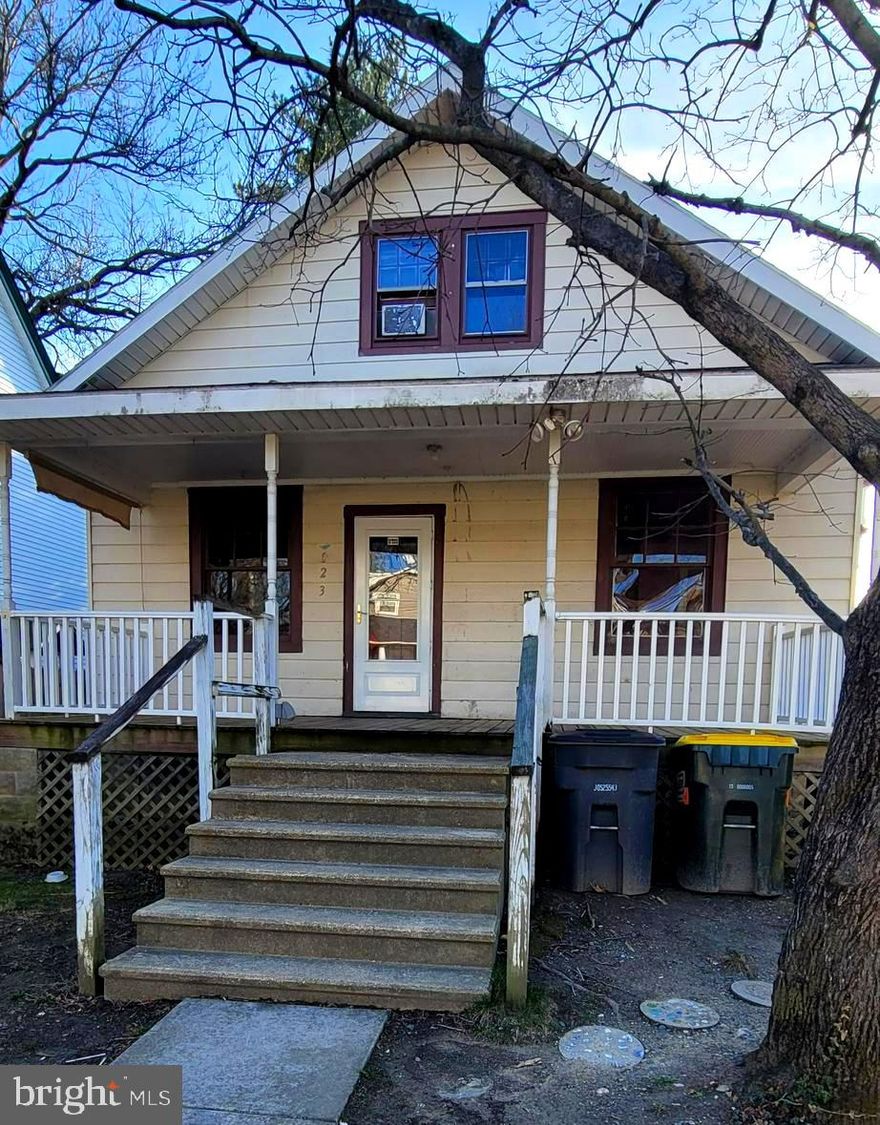 Great investor or handyman opportunity. Charming 3 bed, 1 bath with high ceilings, lg walkout basement, lots of storage space and plenty of potential. Some upgrades already in place.  Oversized garage that is perfect for toys or someone that needs the space to work on projects. Garage has a large loft and electric, so you can hit the ground running. Home is conveniently located close to water, restaurants, schools and parks. If you have been looking for a property you can put your individual stamp on, this is it.