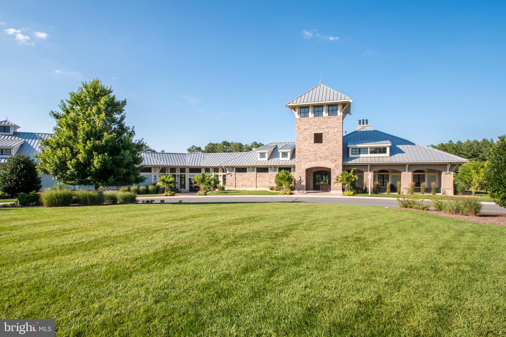 BAY FOREST CLUB - Residential