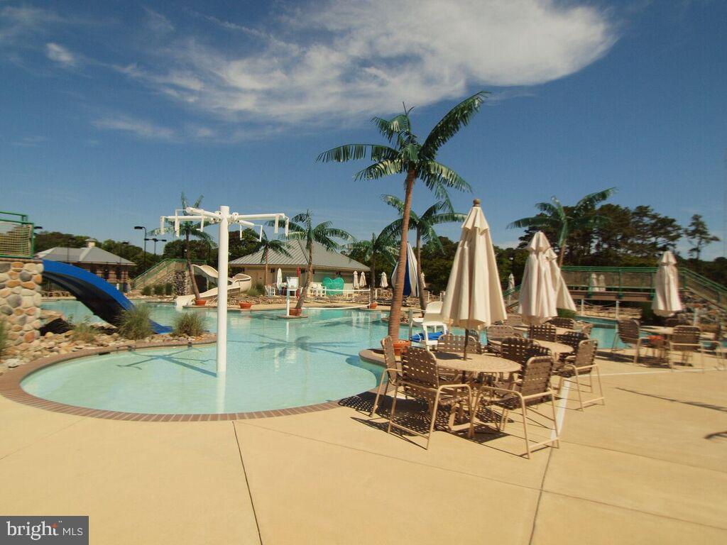 BAY FOREST CLUB - Residential