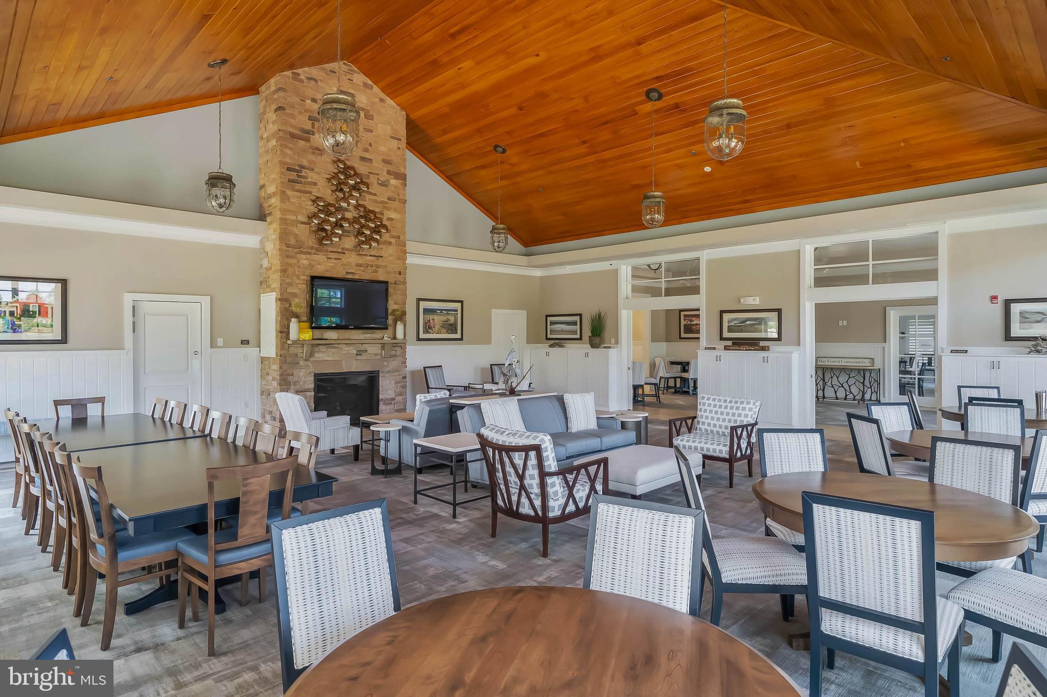BAY FOREST CLUB - Residential