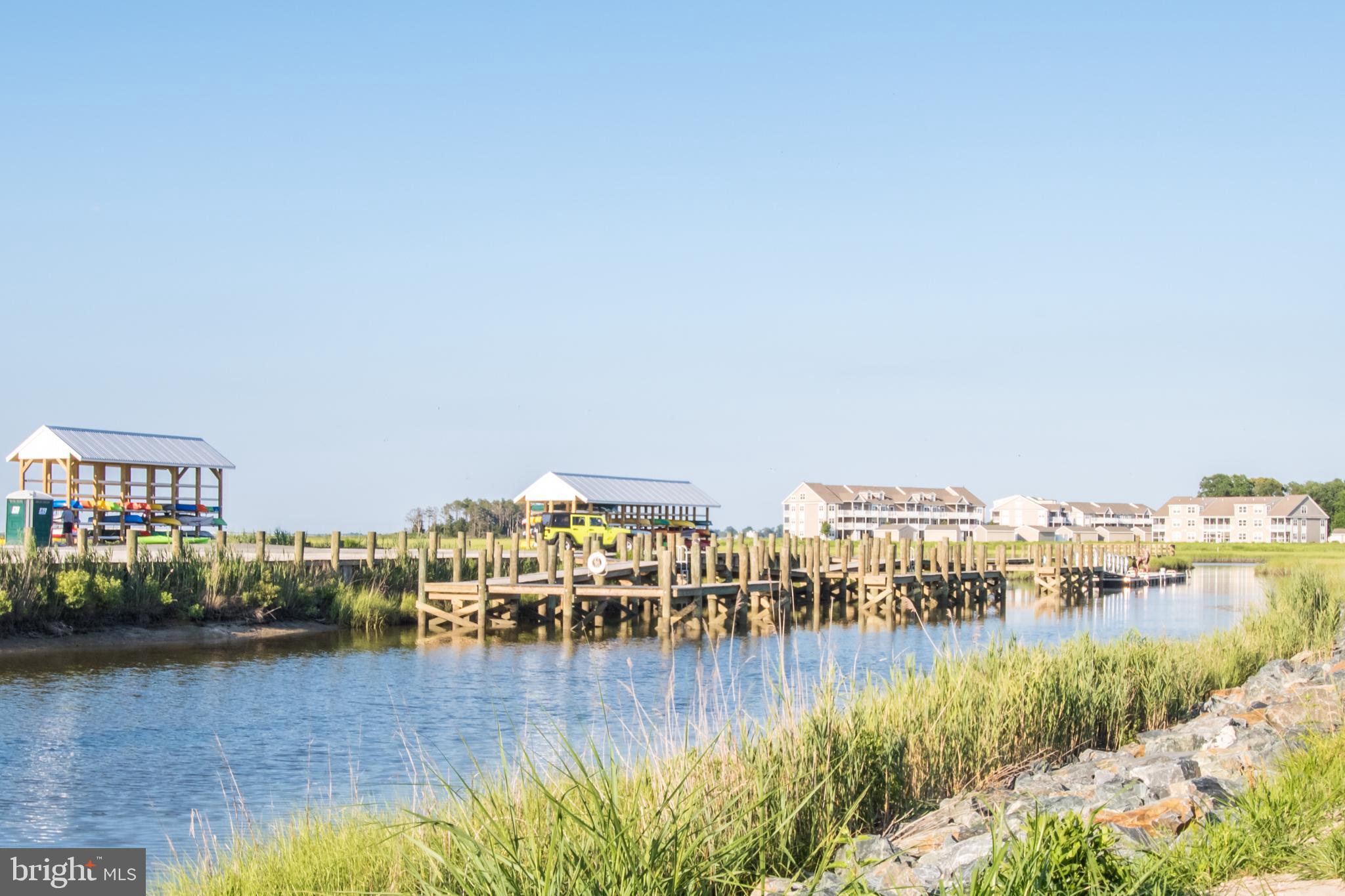 BAY FOREST CLUB - Residential