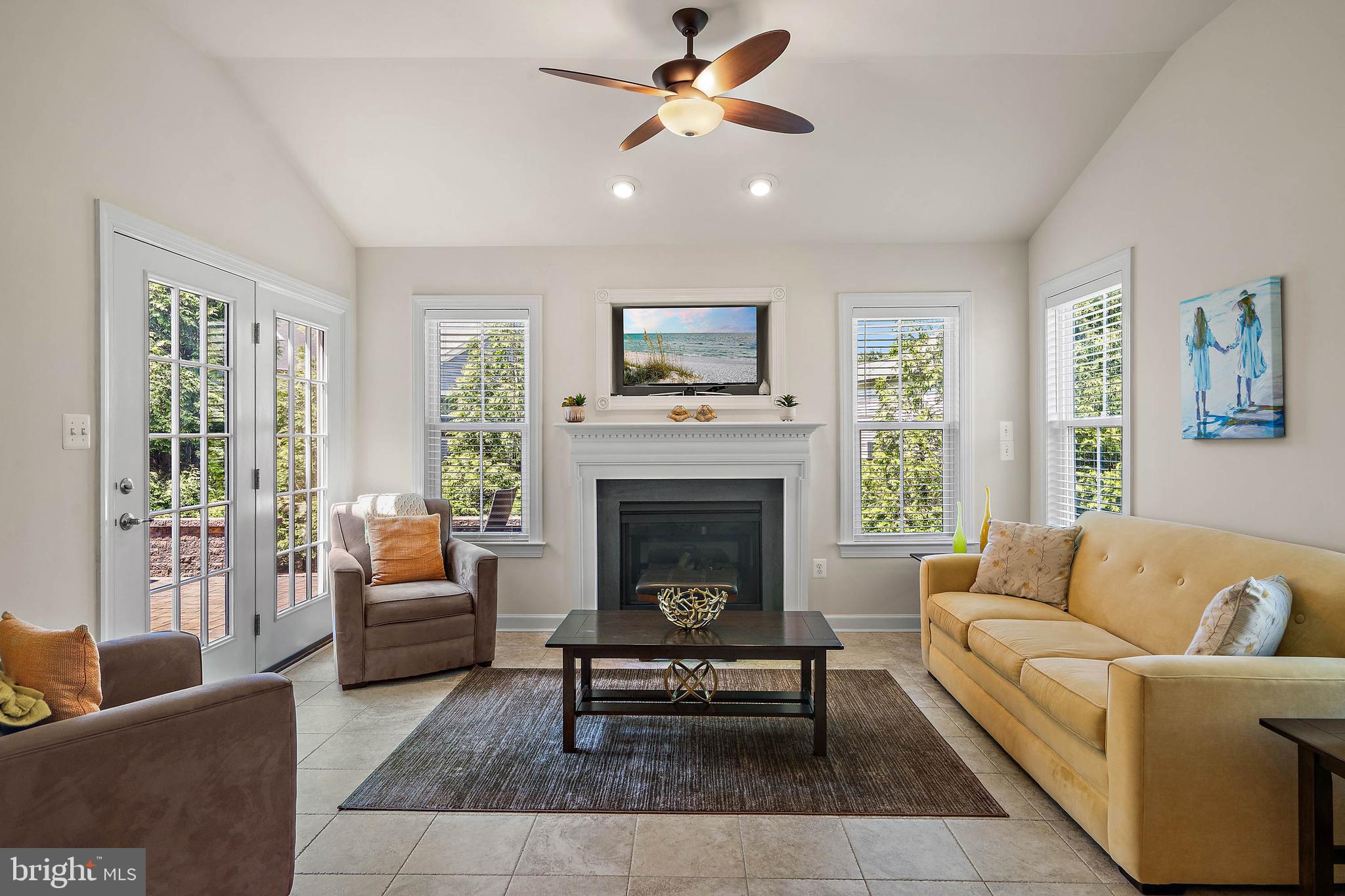 BAY FOREST CLUB - Residential