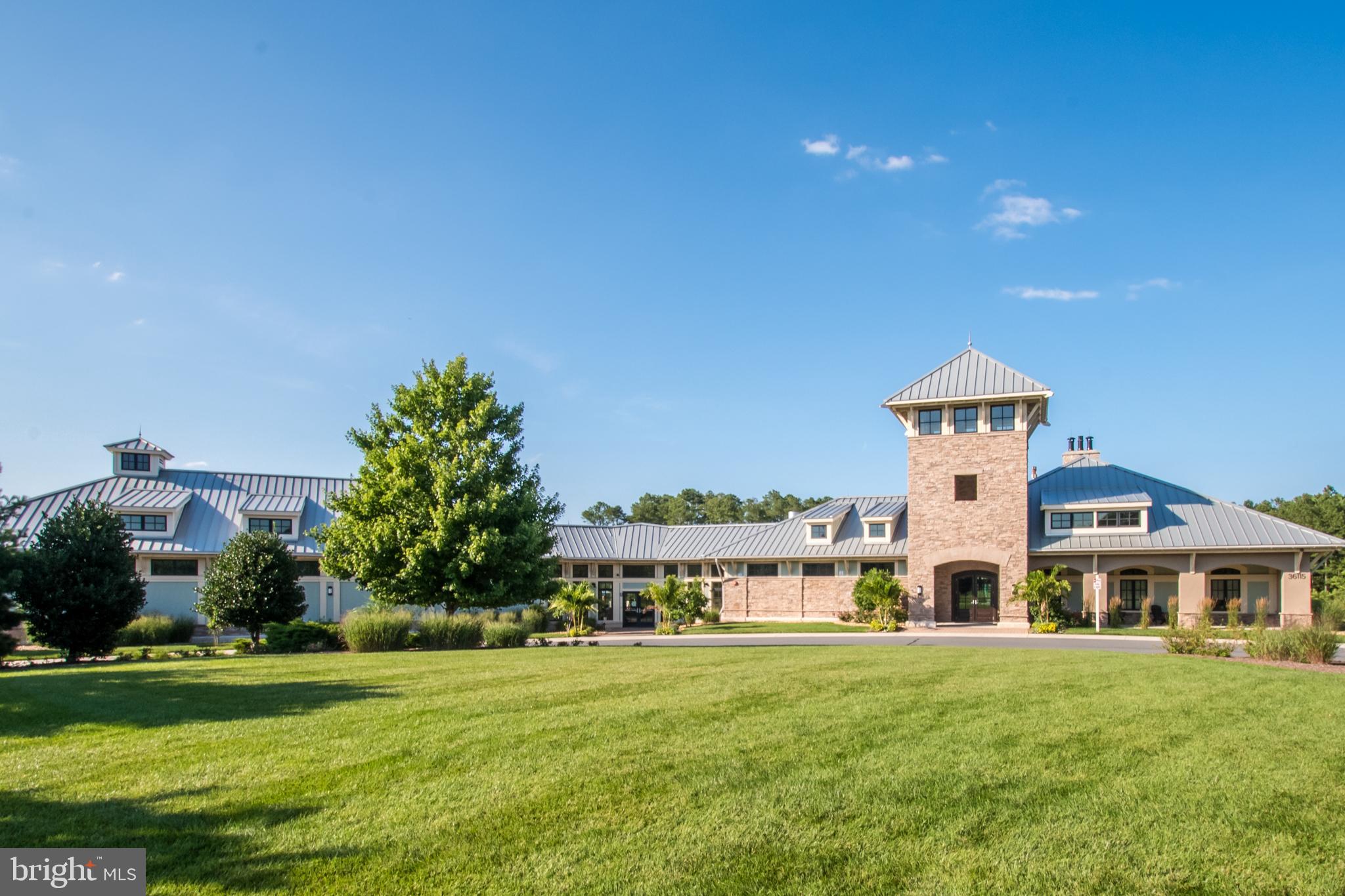 BAY FOREST CLUB - Residential
