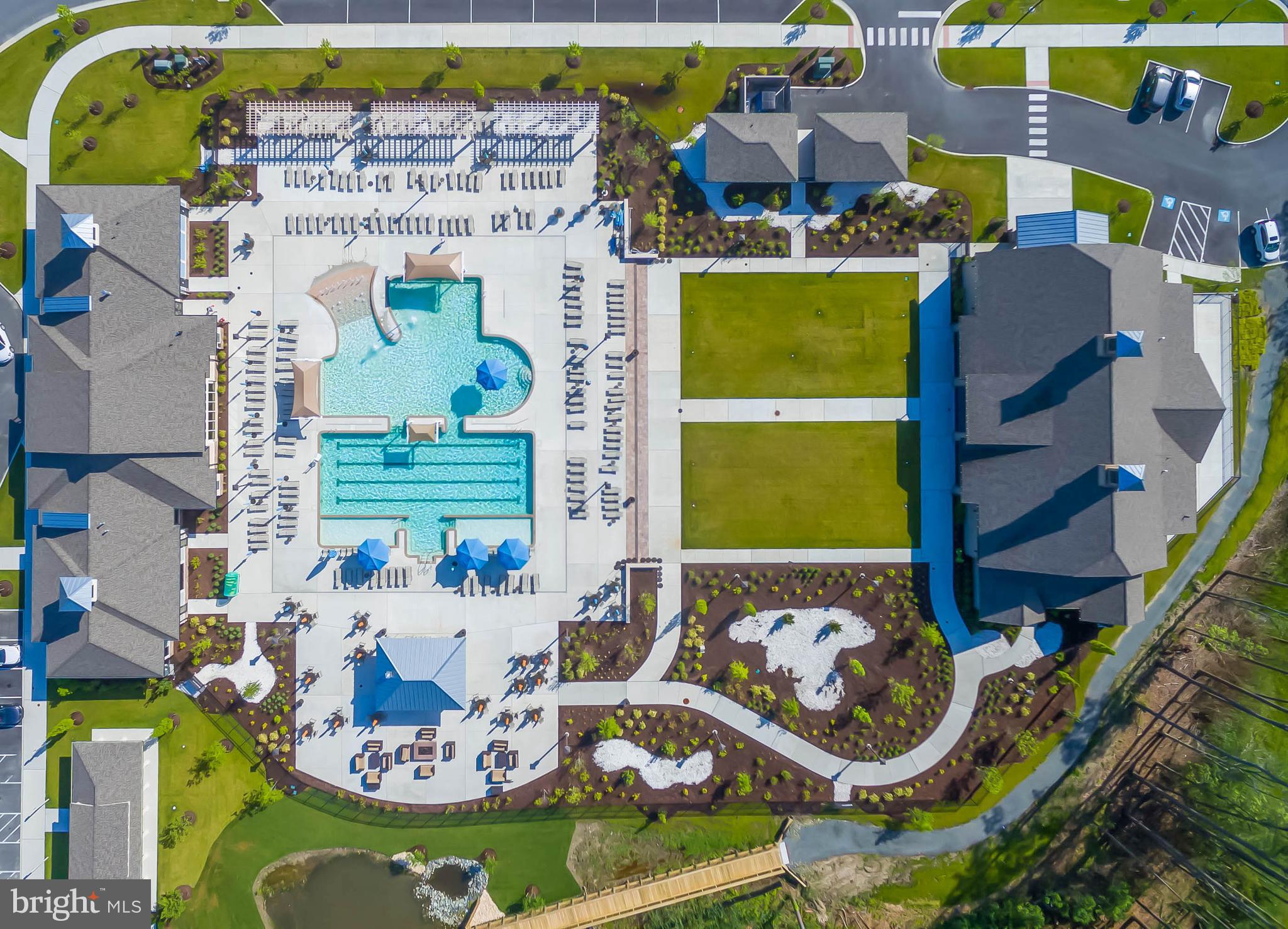 BAY FOREST CLUB - Residential