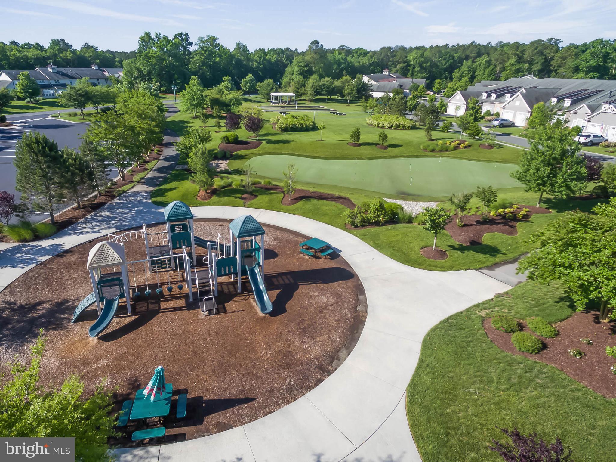BAY FOREST CLUB - Residential