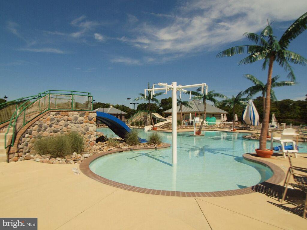 BAY FOREST CLUB - Residential