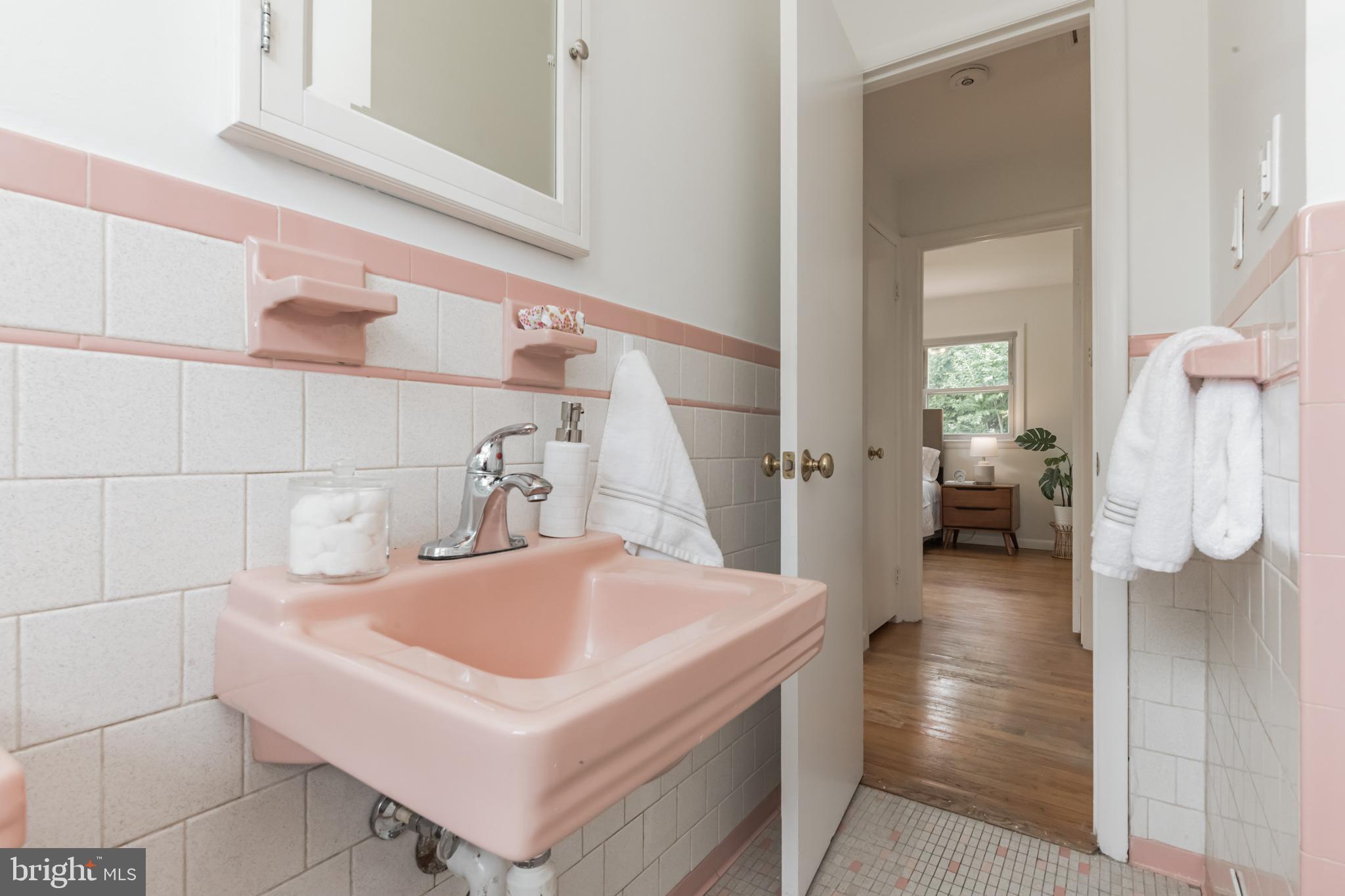 LOCUST SPRINGS - Residential