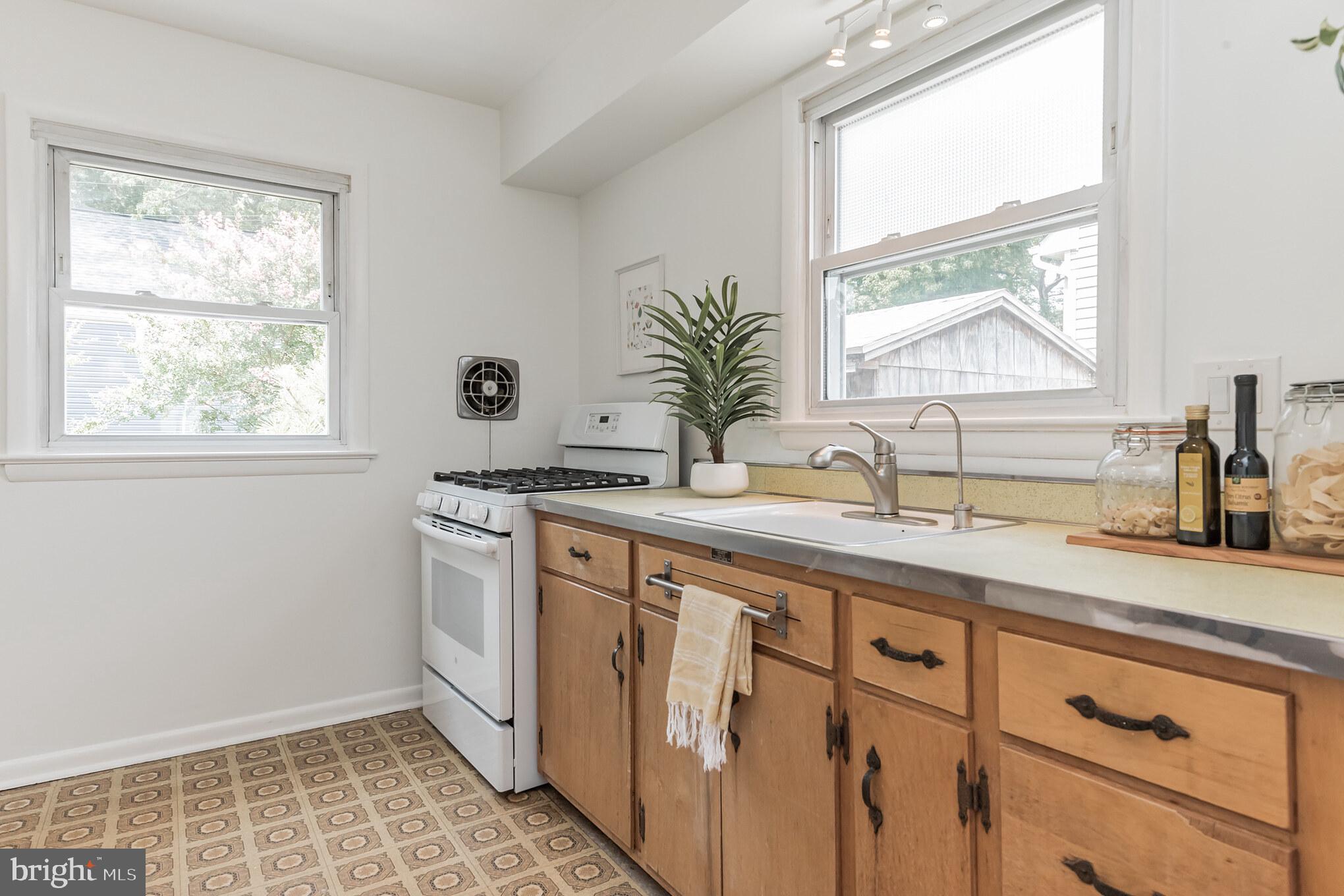 LOCUST SPRINGS - Residential