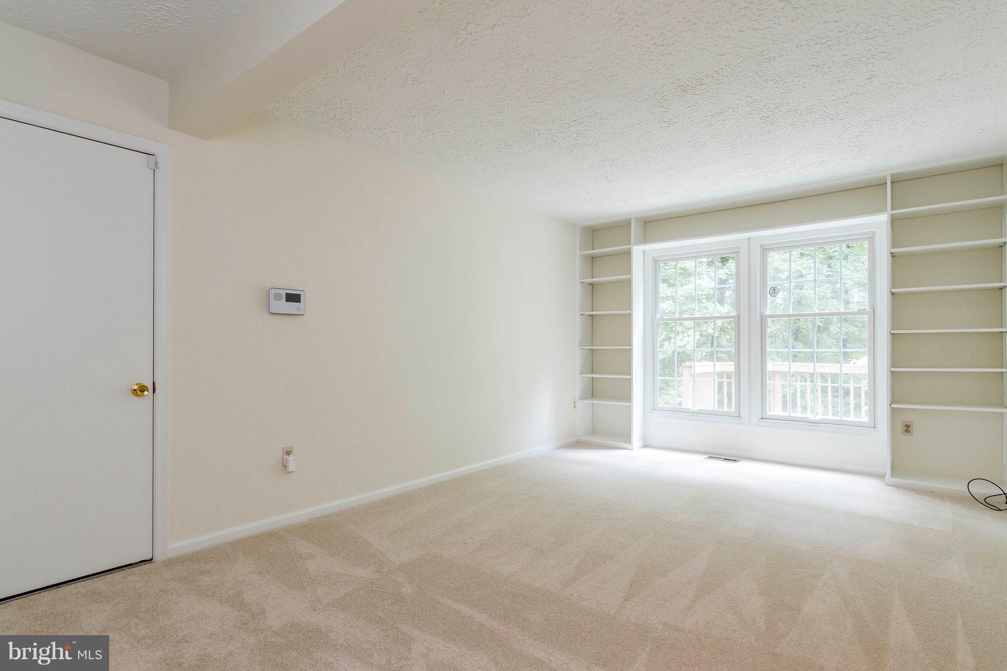 NEWPORT - Residential