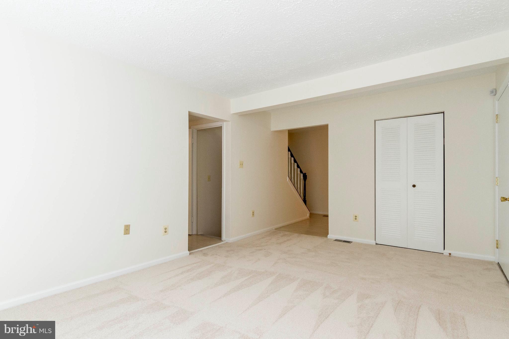 NEWPORT - Residential