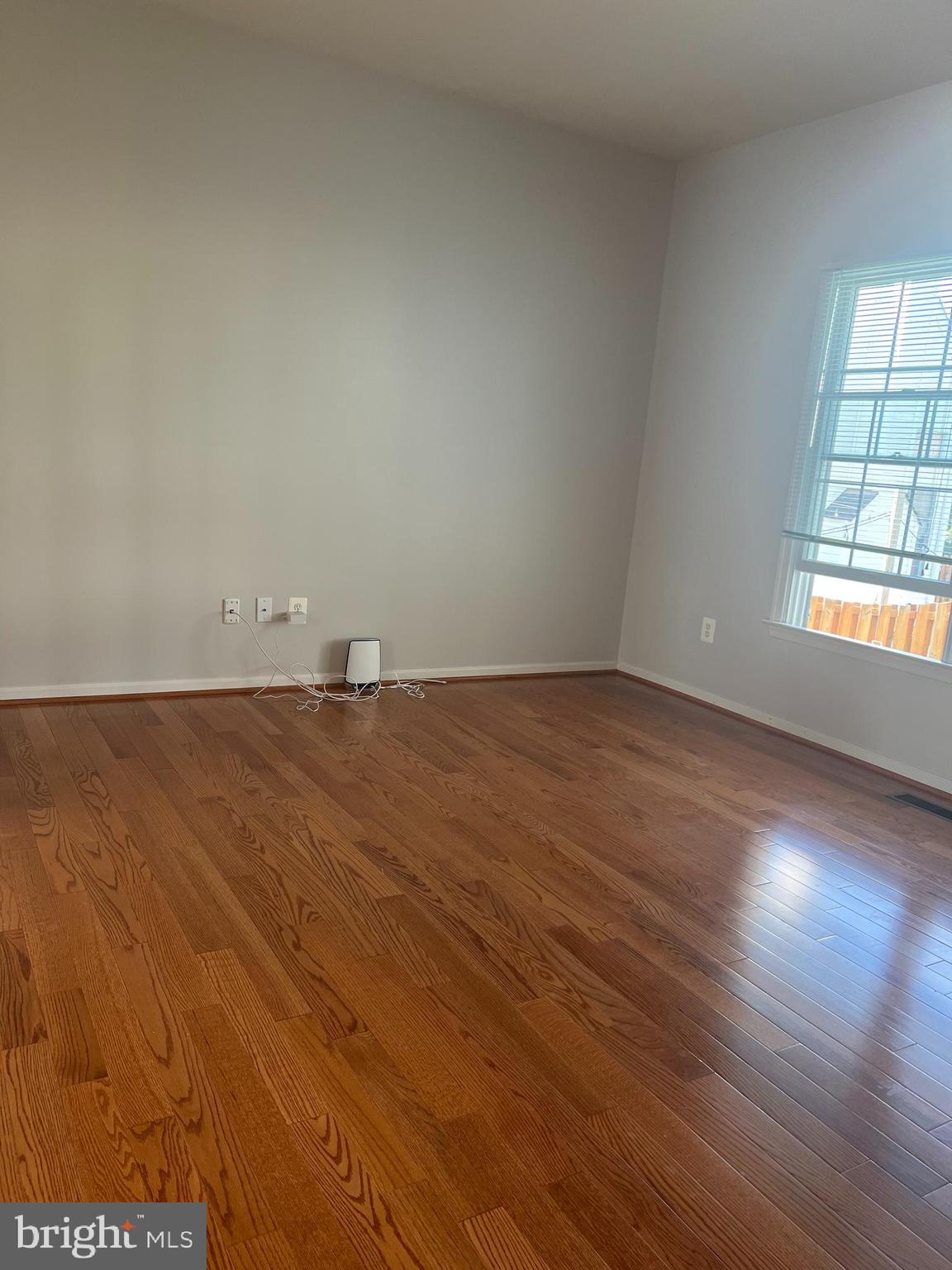 LOUDOUN VALLEY ESTATES - Residential Lease