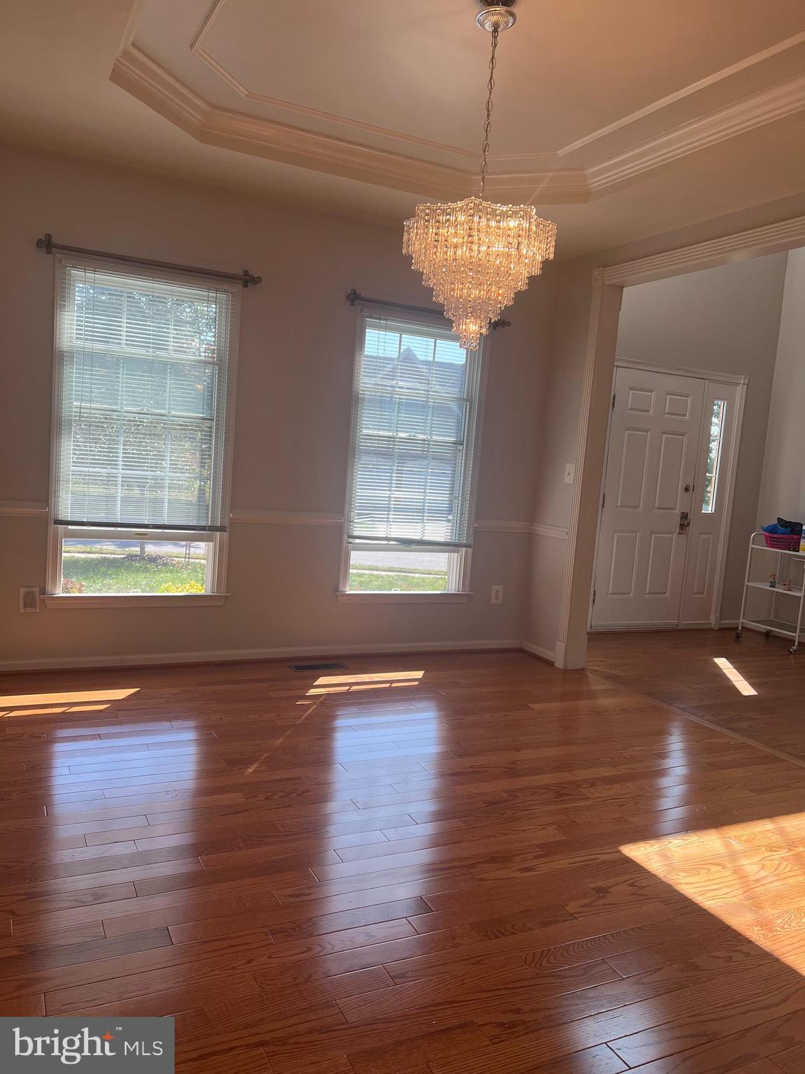 LOUDOUN VALLEY ESTATES - Residential Lease