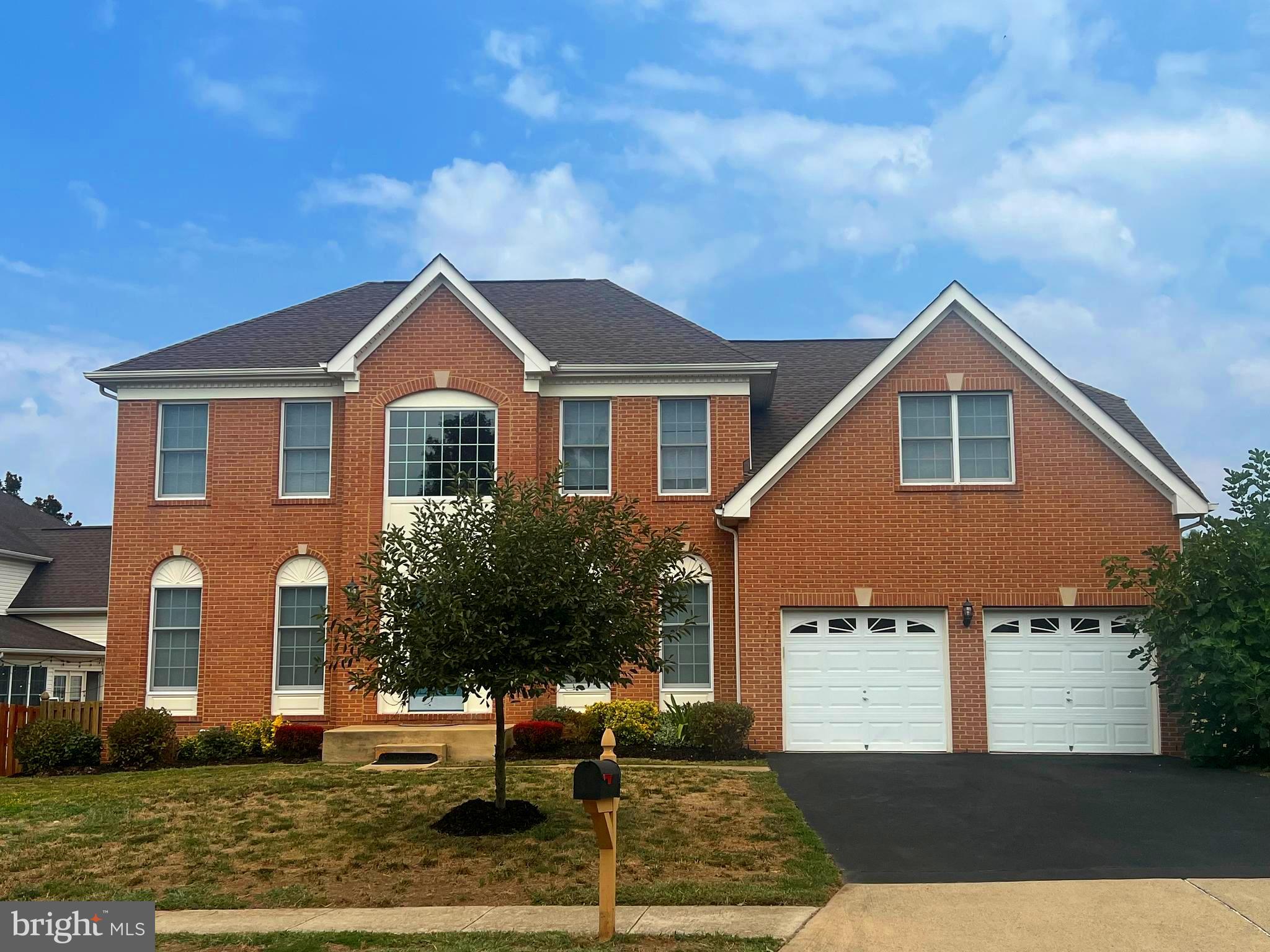 LOUDOUN VALLEY ESTATES - Residential Lease