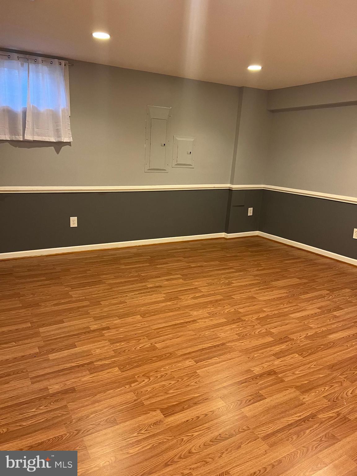 LOUDOUN VALLEY ESTATES - Residential Lease