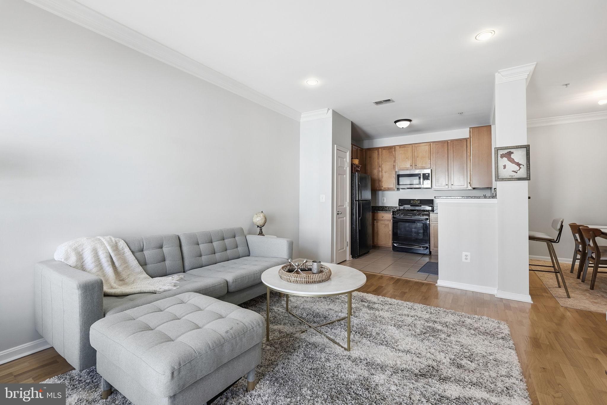 4852 EISENHOWER AVENUE 337