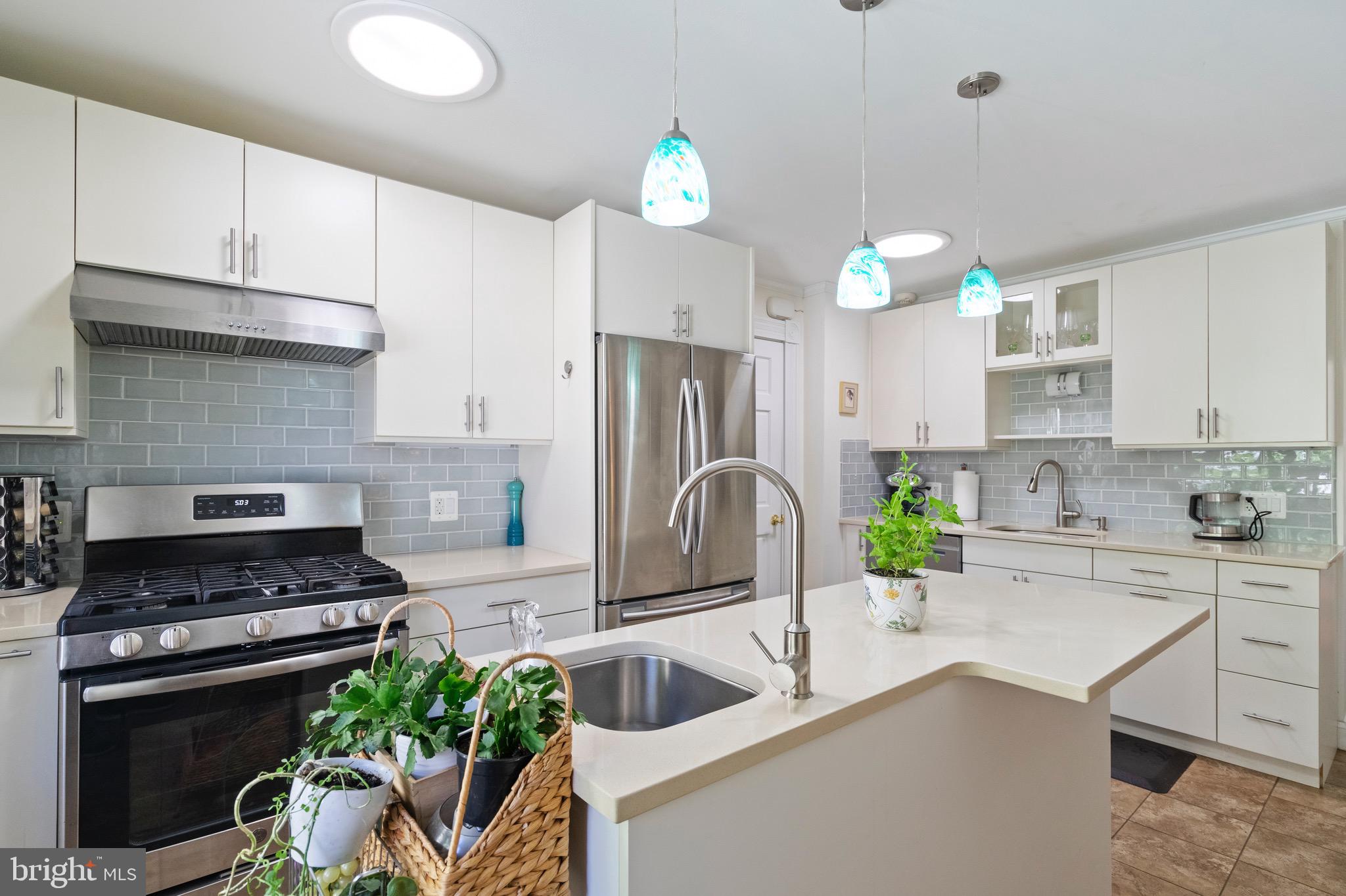 WASHINGTON VIRGINIA - Residential