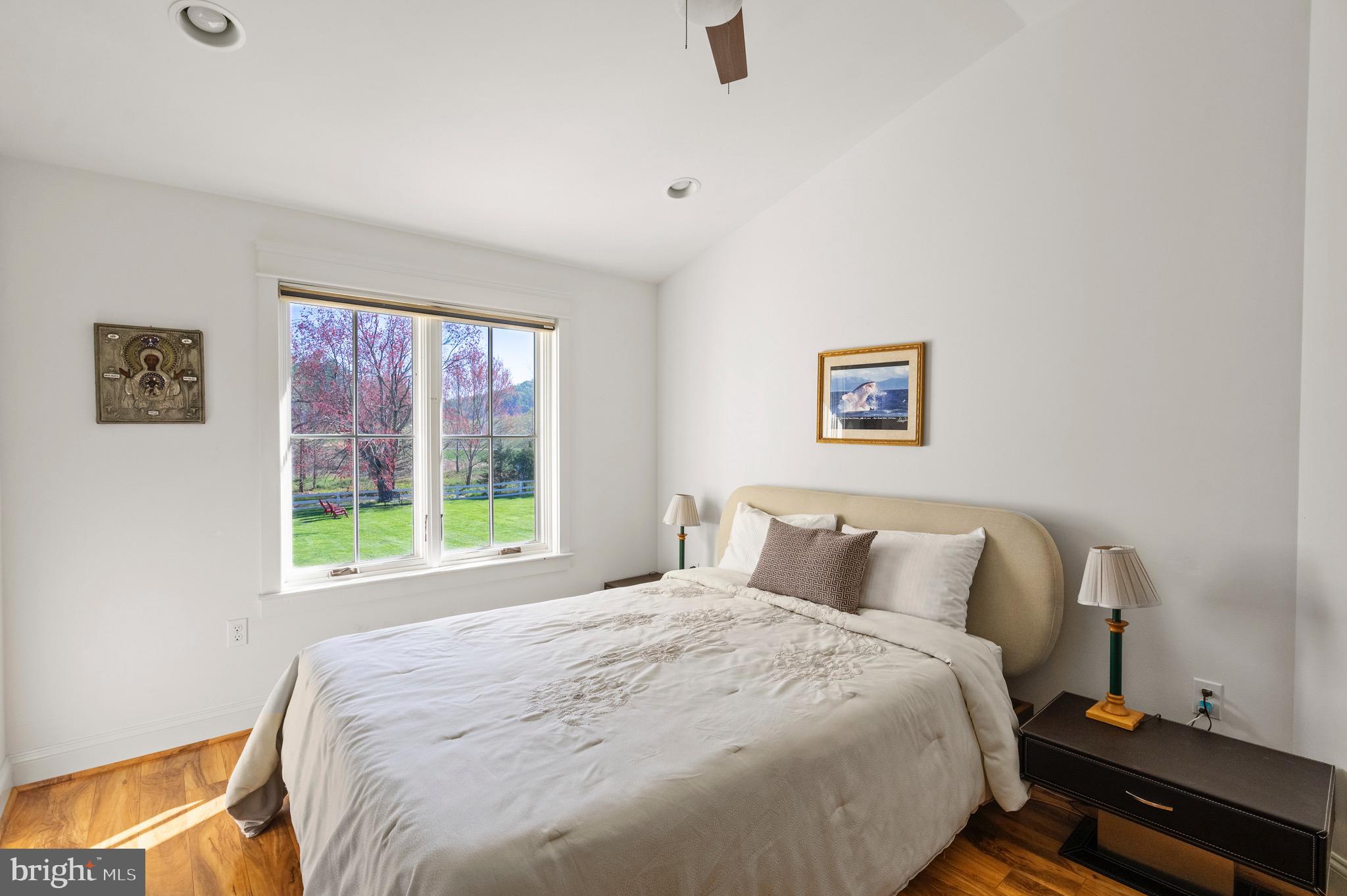 WASHINGTON VIRGINIA - Residential