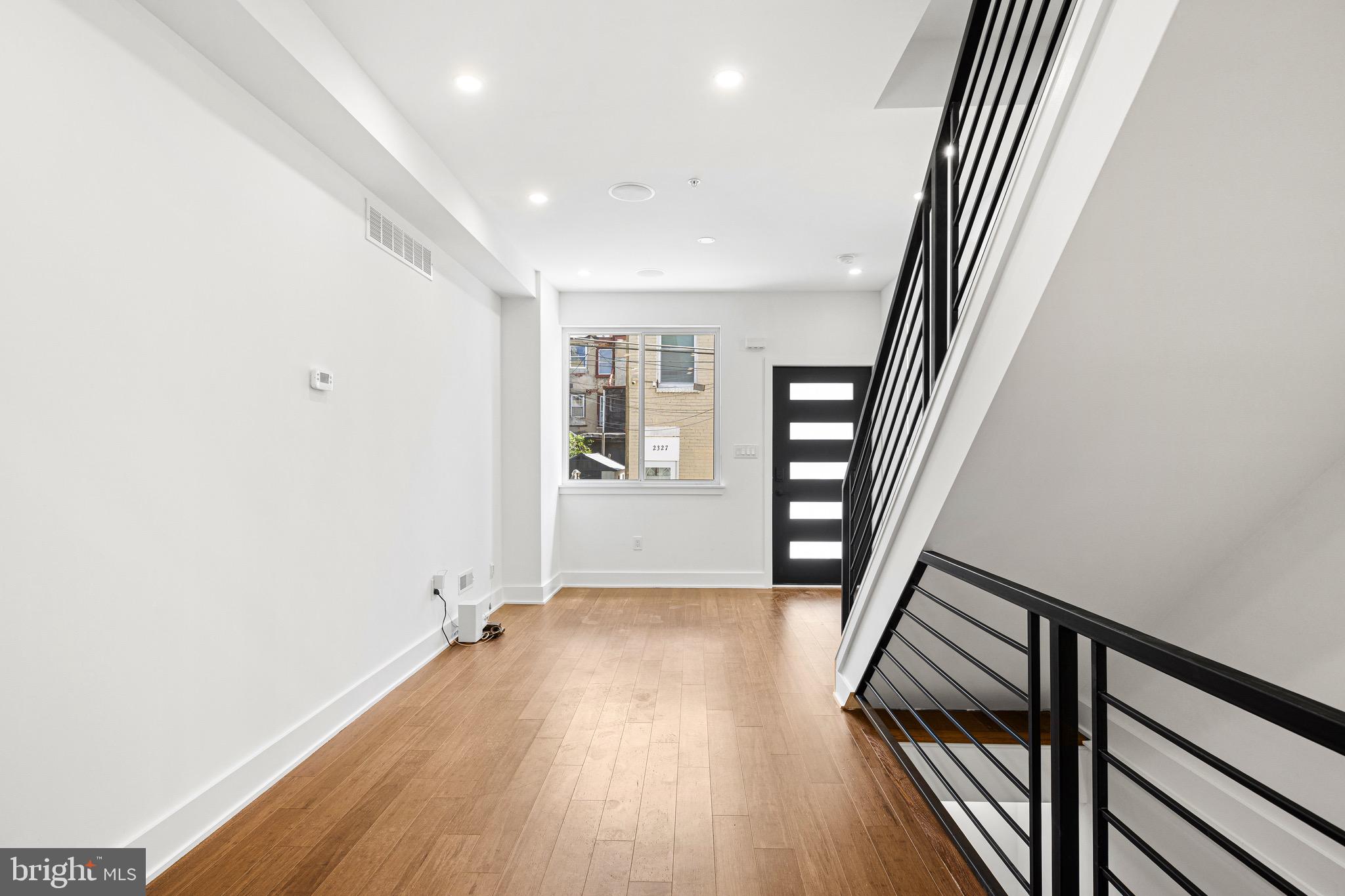 WEST KENSINGTON - Residential