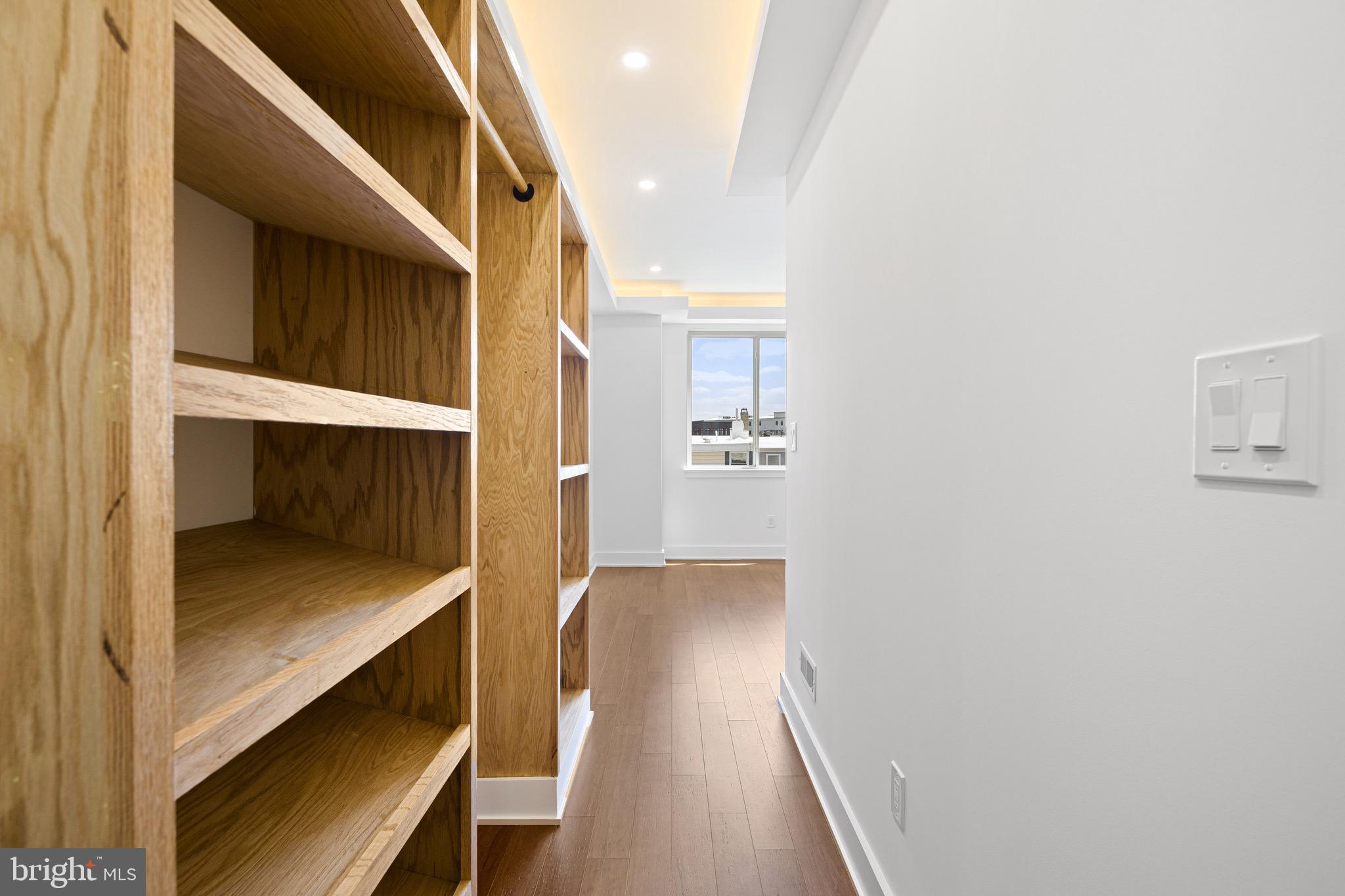 WEST KENSINGTON - Residential