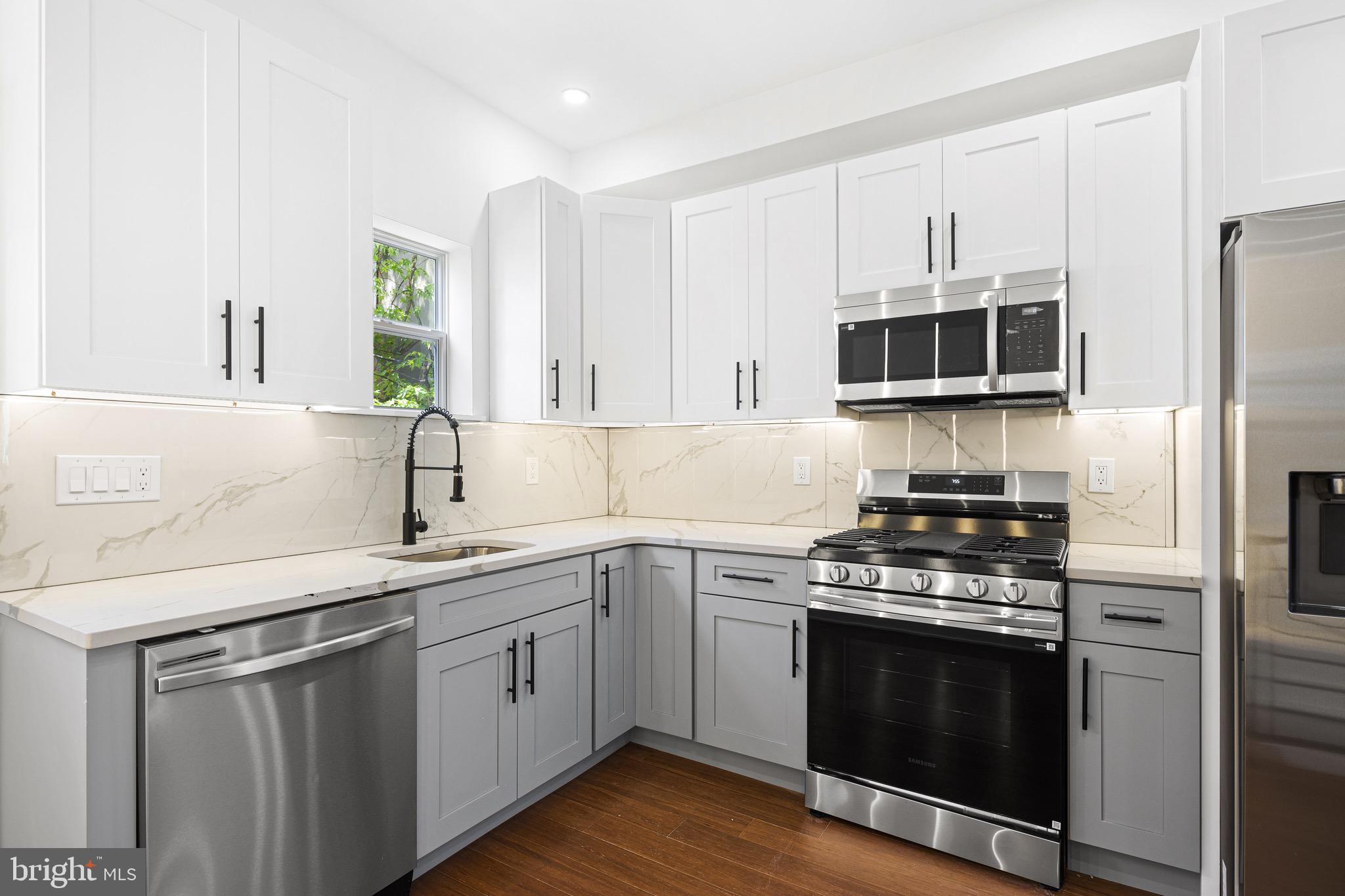 WEST KENSINGTON - Residential