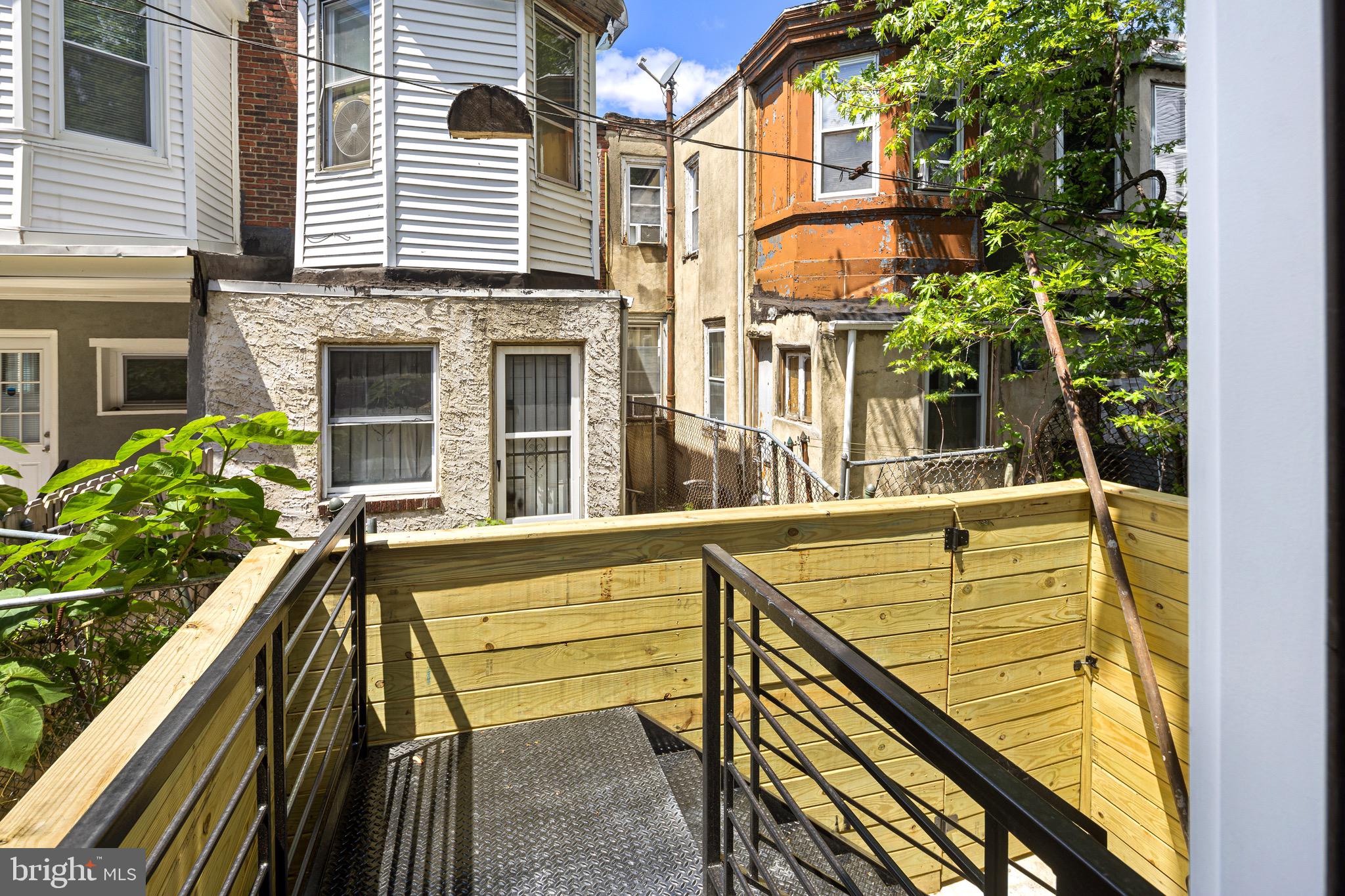 WEST KENSINGTON - Residential