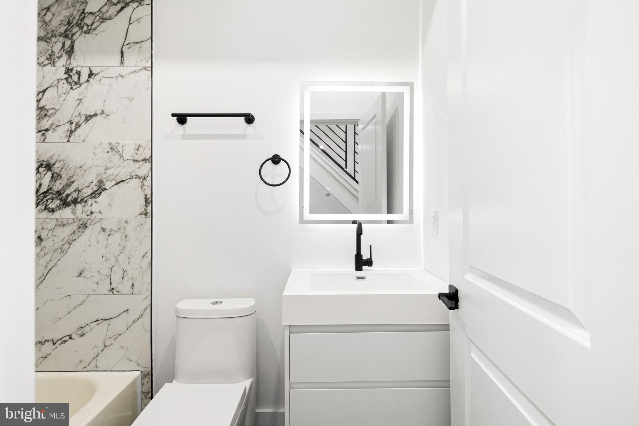 WEST KENSINGTON - Residential