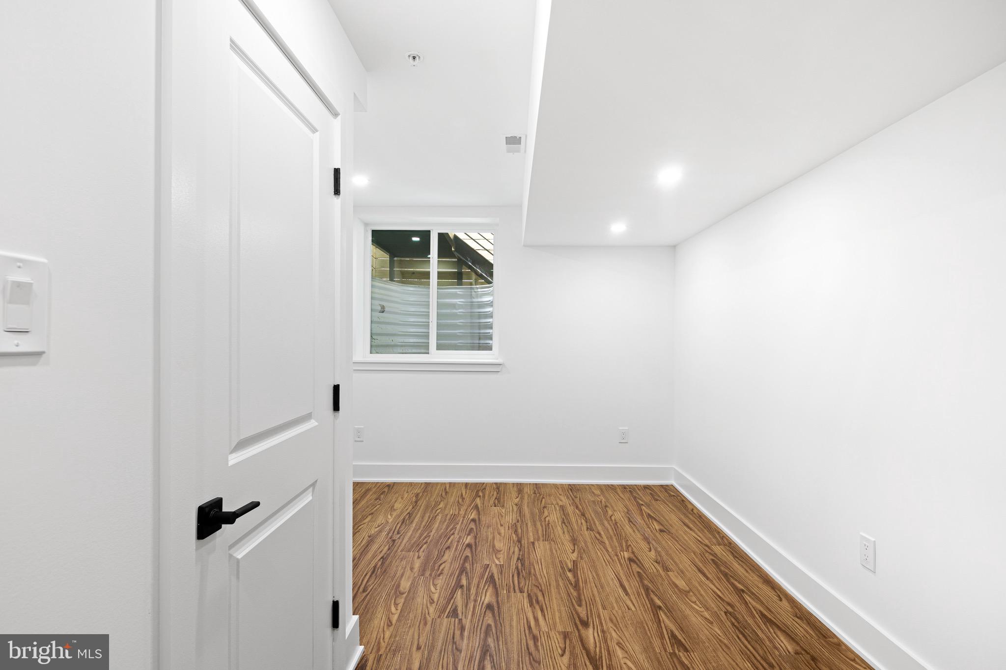 WEST KENSINGTON - Residential
