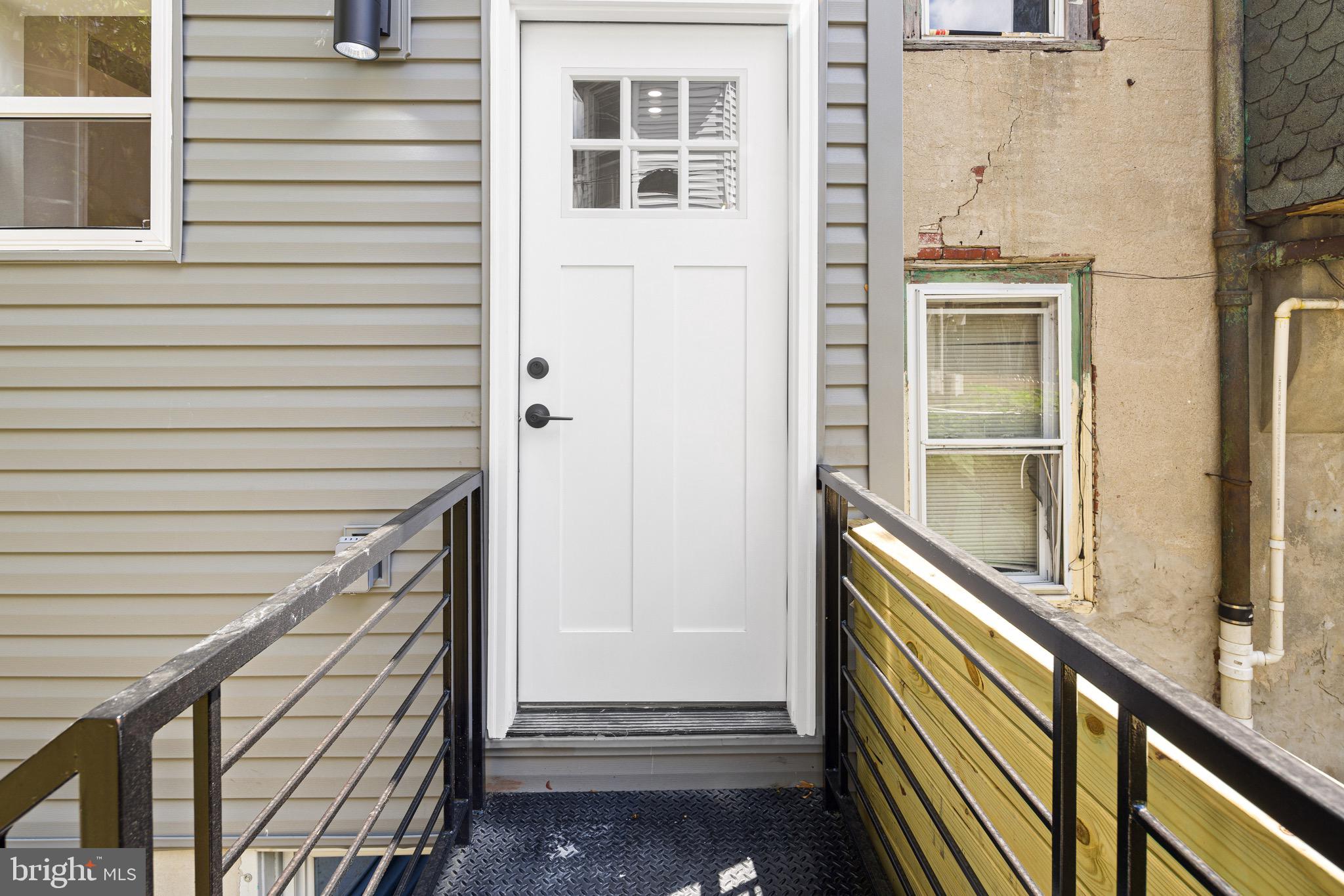 WEST KENSINGTON - Residential
