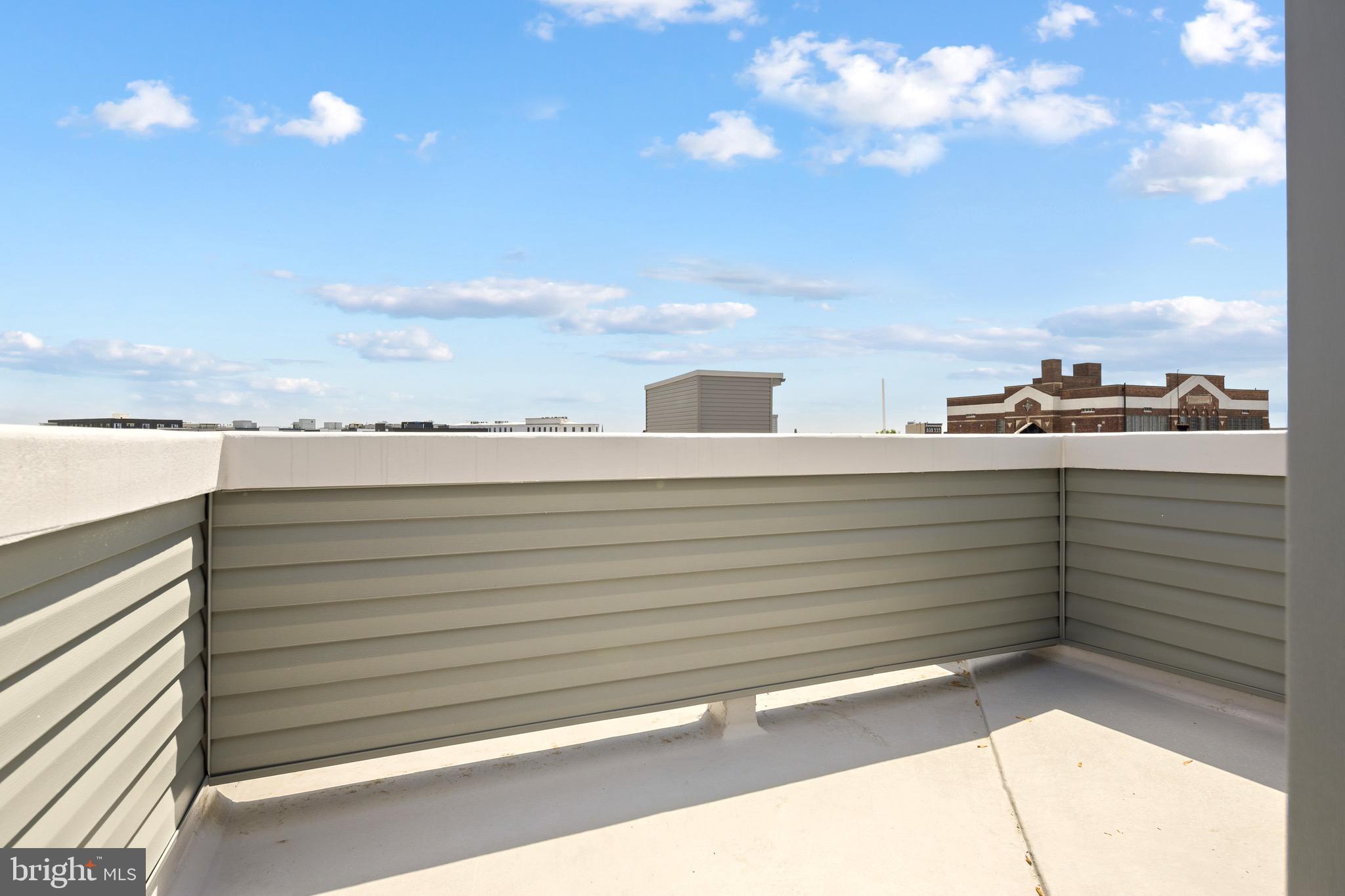 WEST KENSINGTON - Residential
