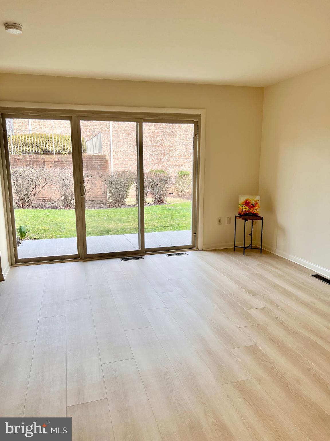 MONTGOMERY MUTUAL COOP - Residential