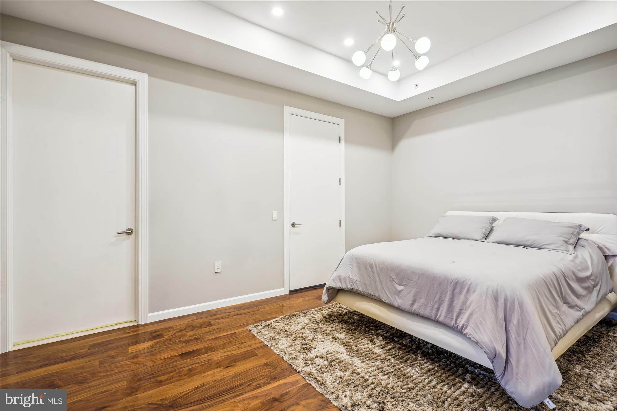 ARLINGTON - Residential