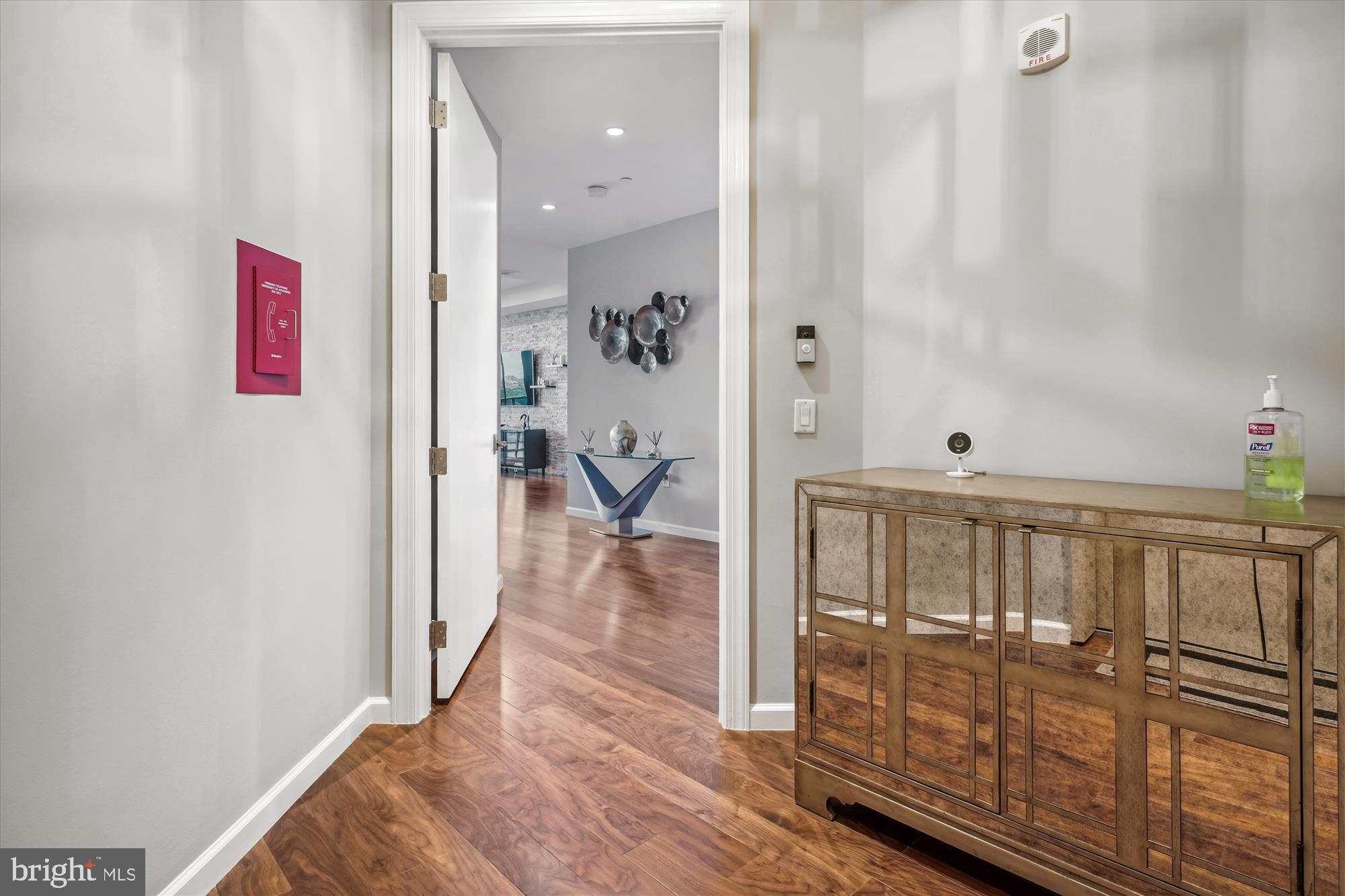 ARLINGTON - Residential